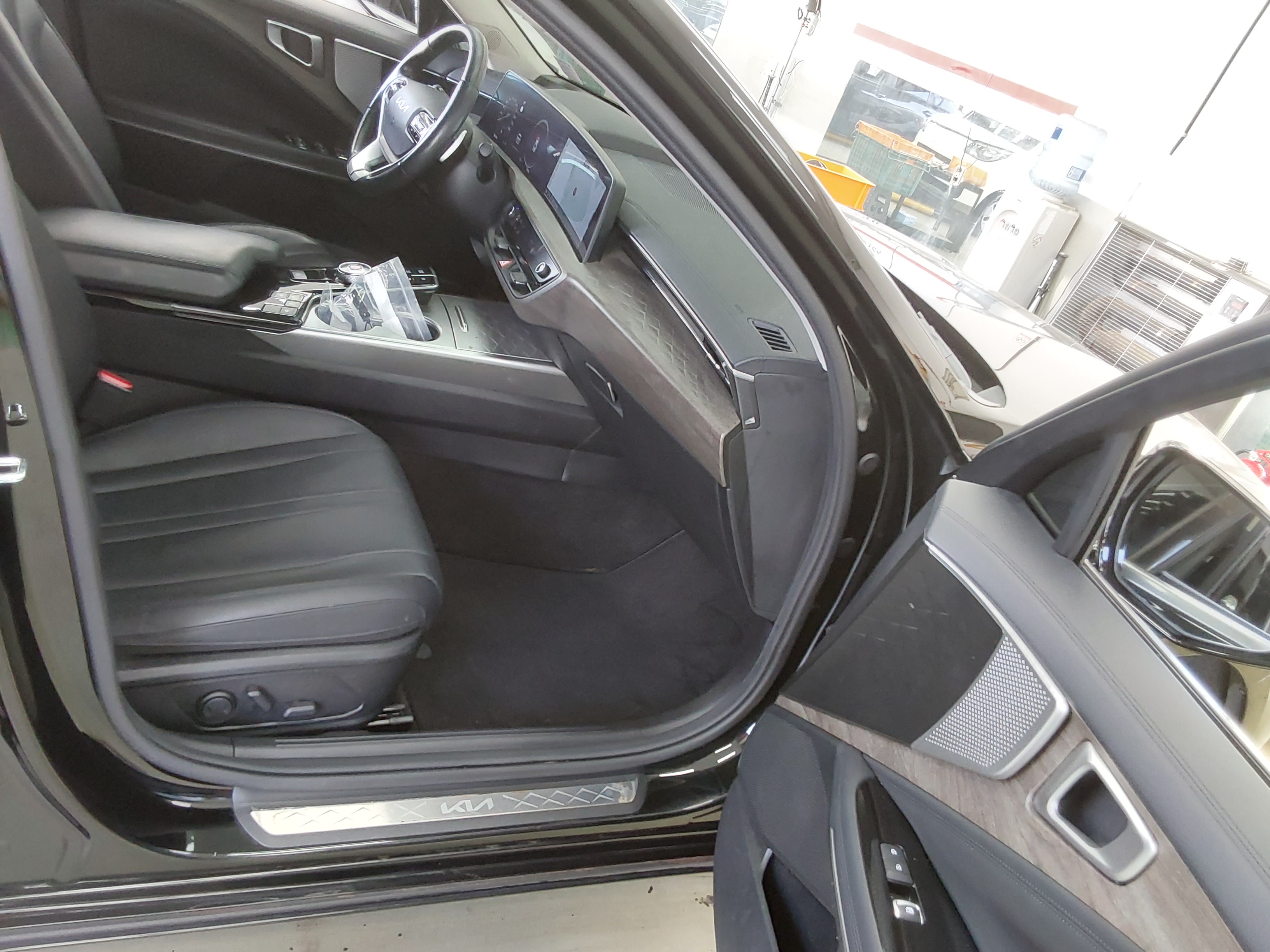 كيا K8 2022 - صورة 13