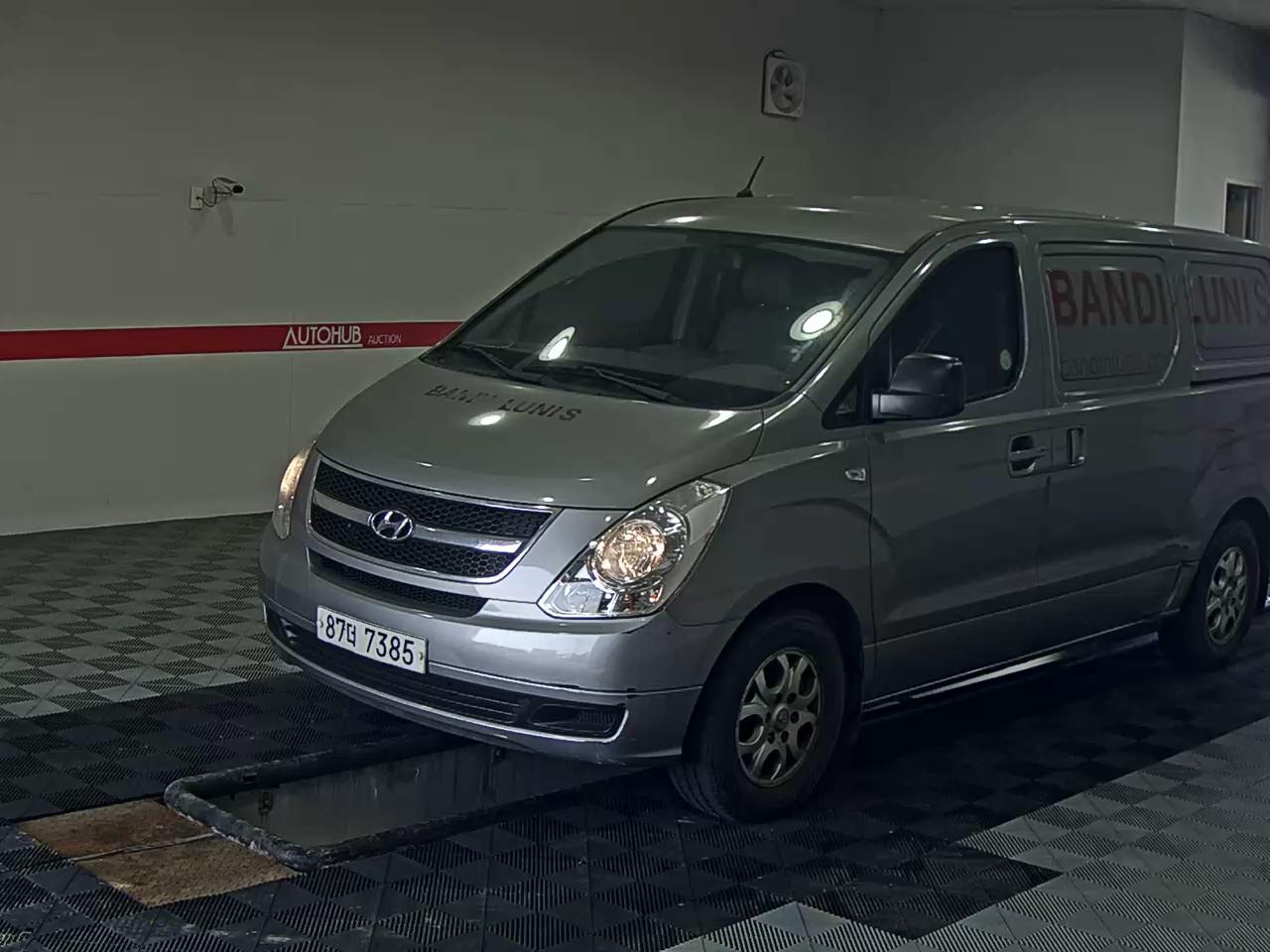 Hyundai  Grand Starex