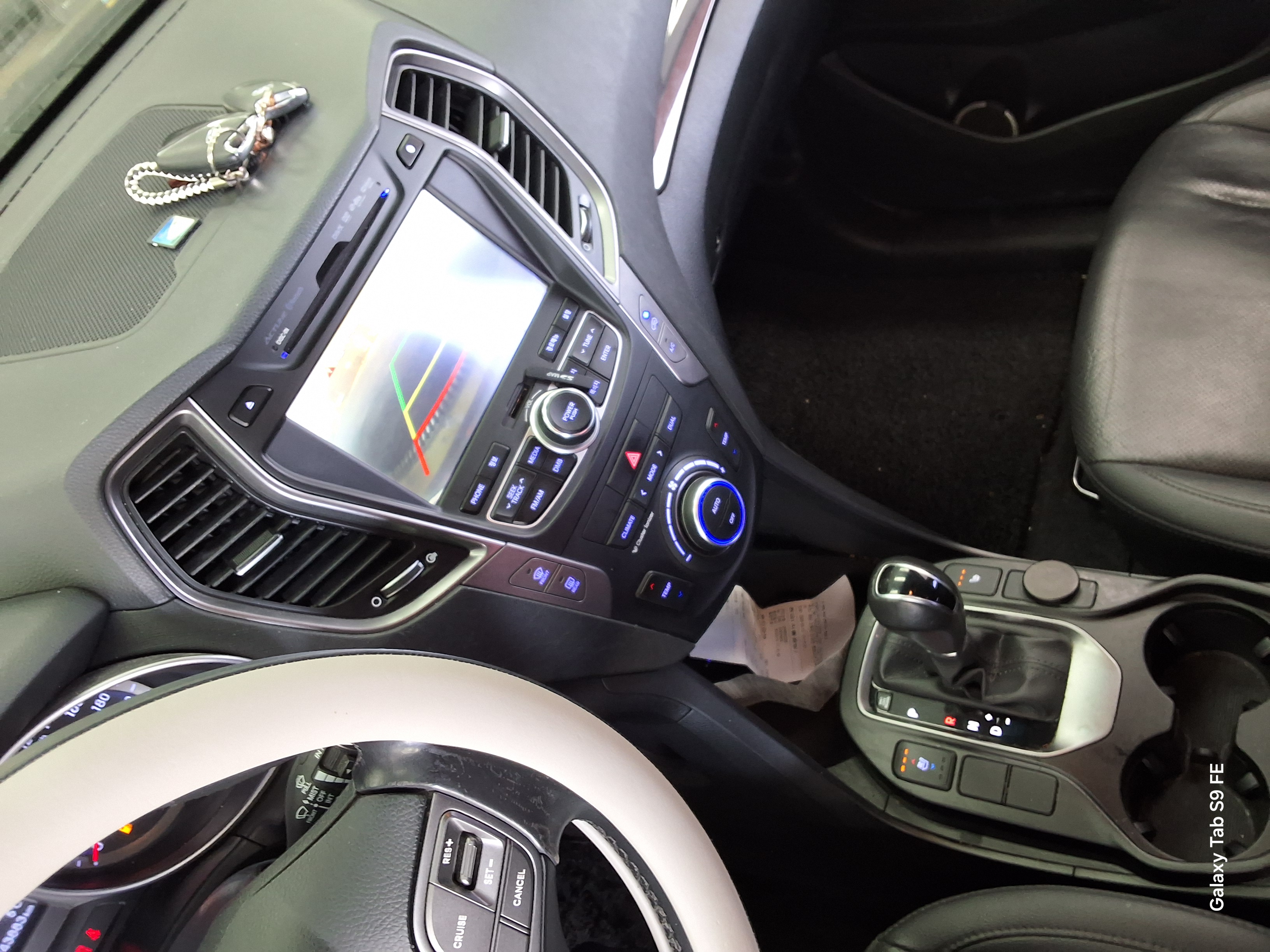 Hyundai Santa Fe 2014 - Image 18