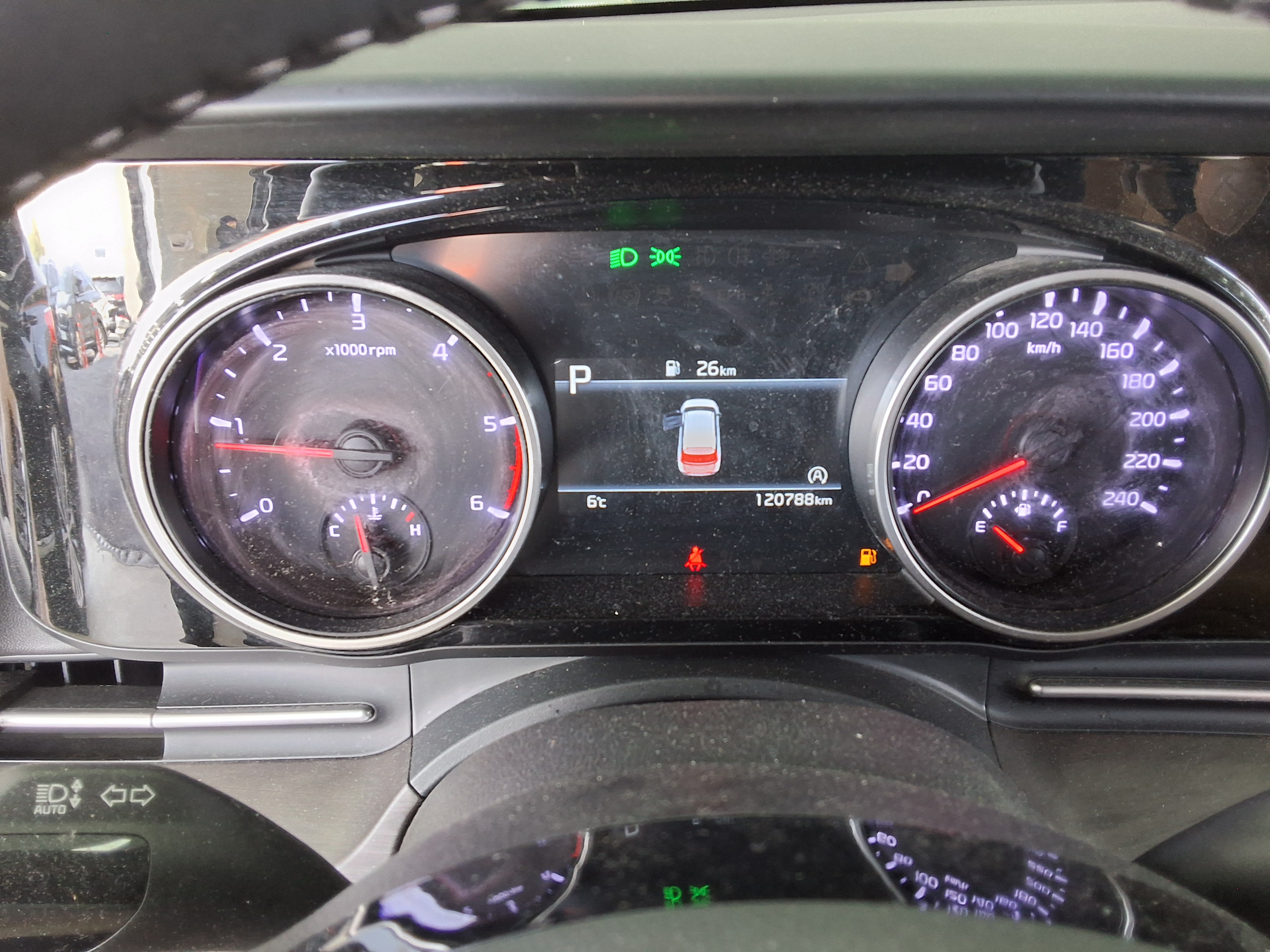 Kia Carnival 2022 - Image 8