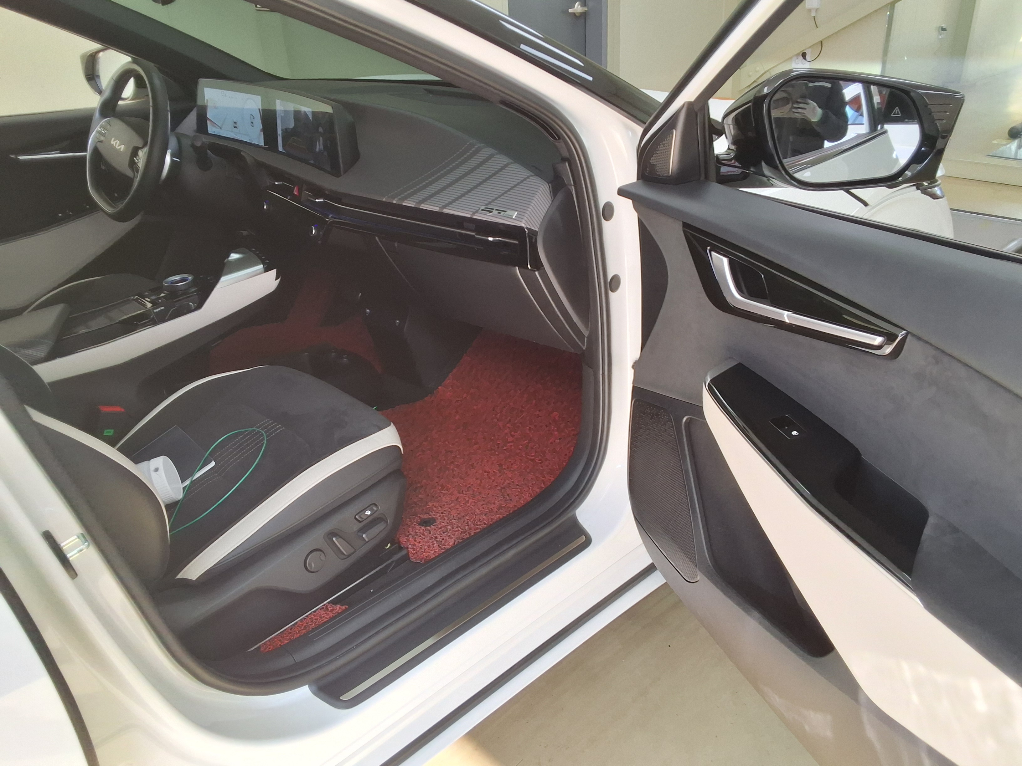 Kia EV6 2022 - Image 13