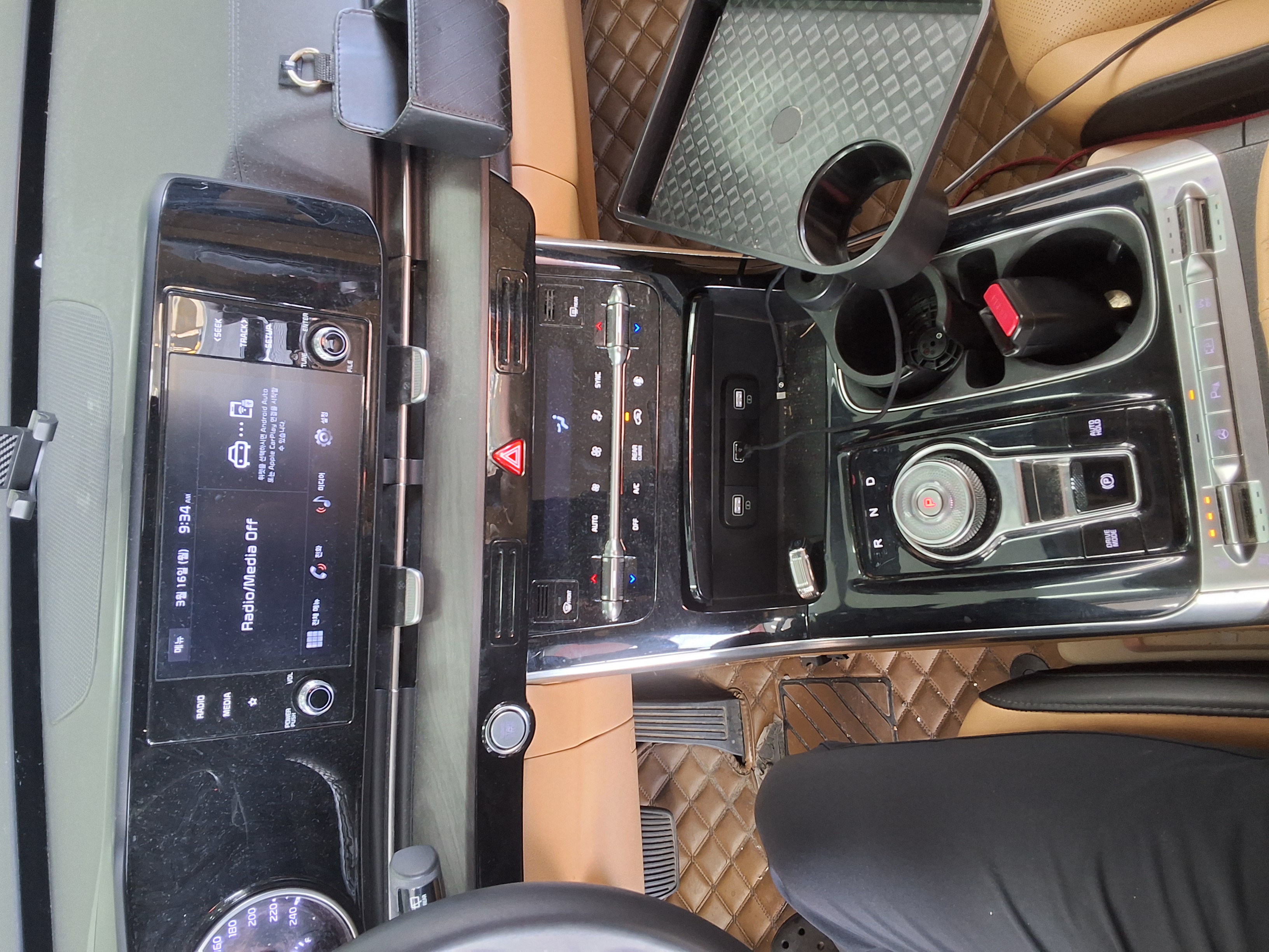 Kia Carnival 2022 - Image 10