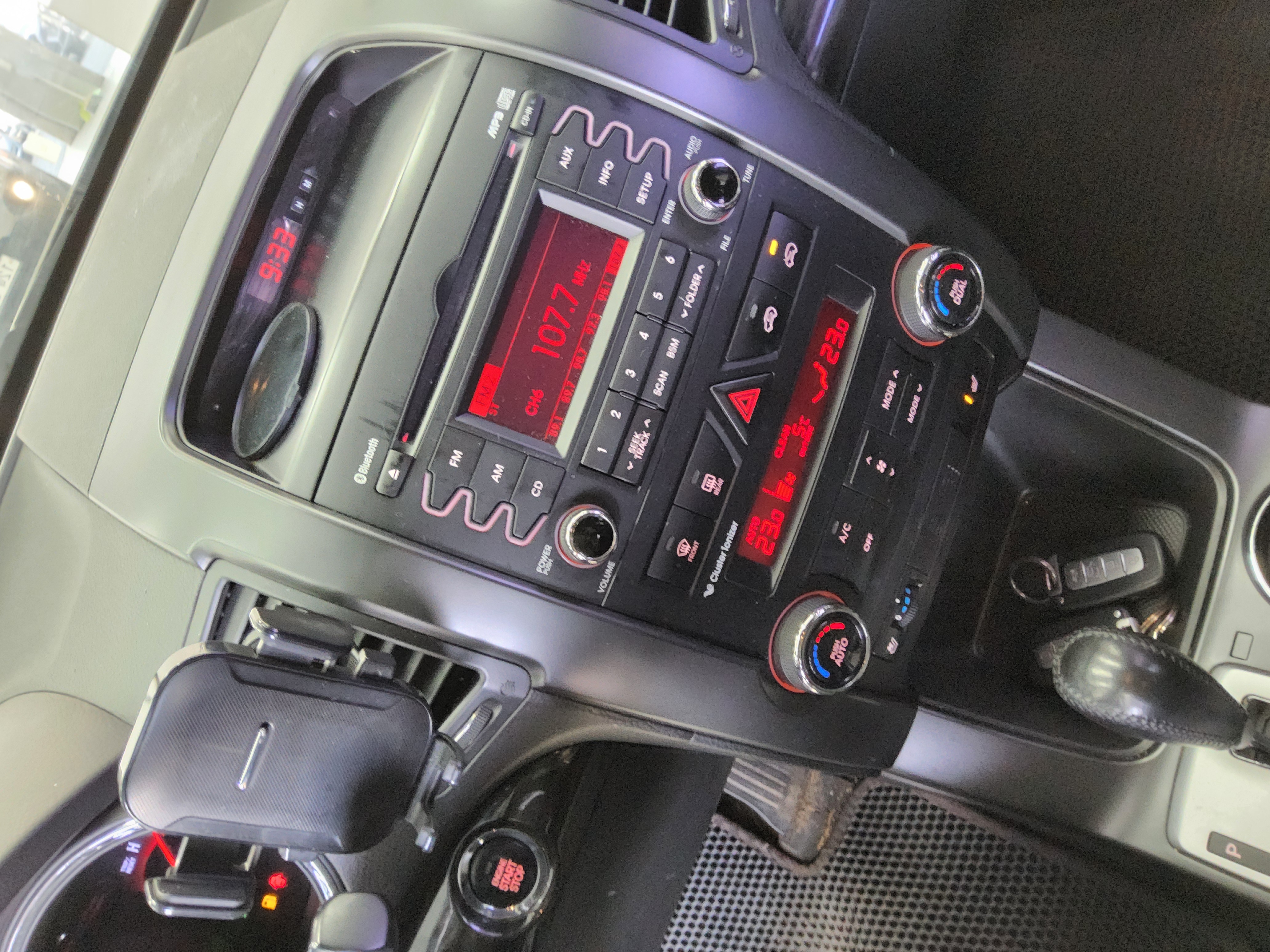 Kia Sorento 2011 - Image 16