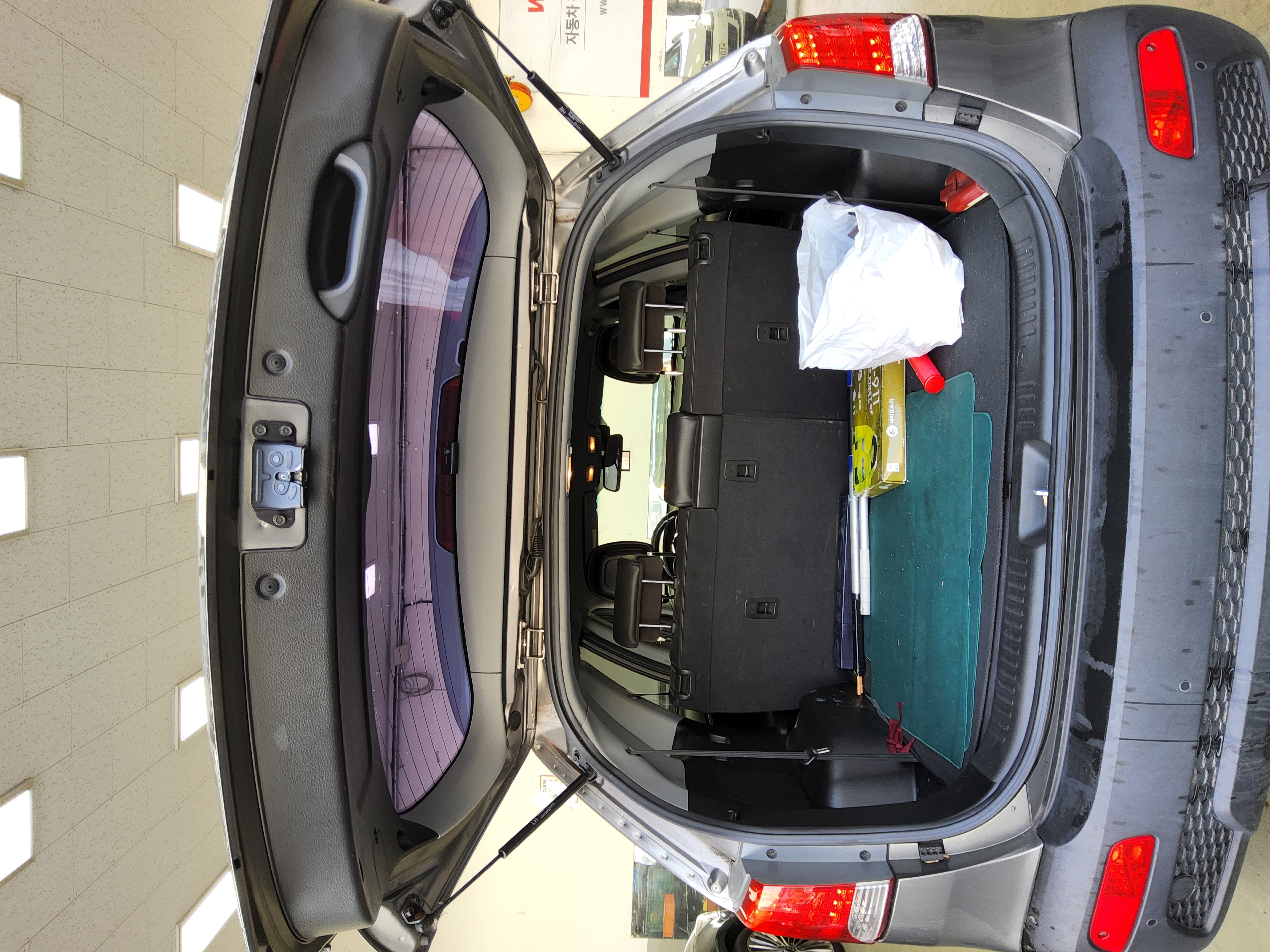 Kia Sorento 2011 - Image 14