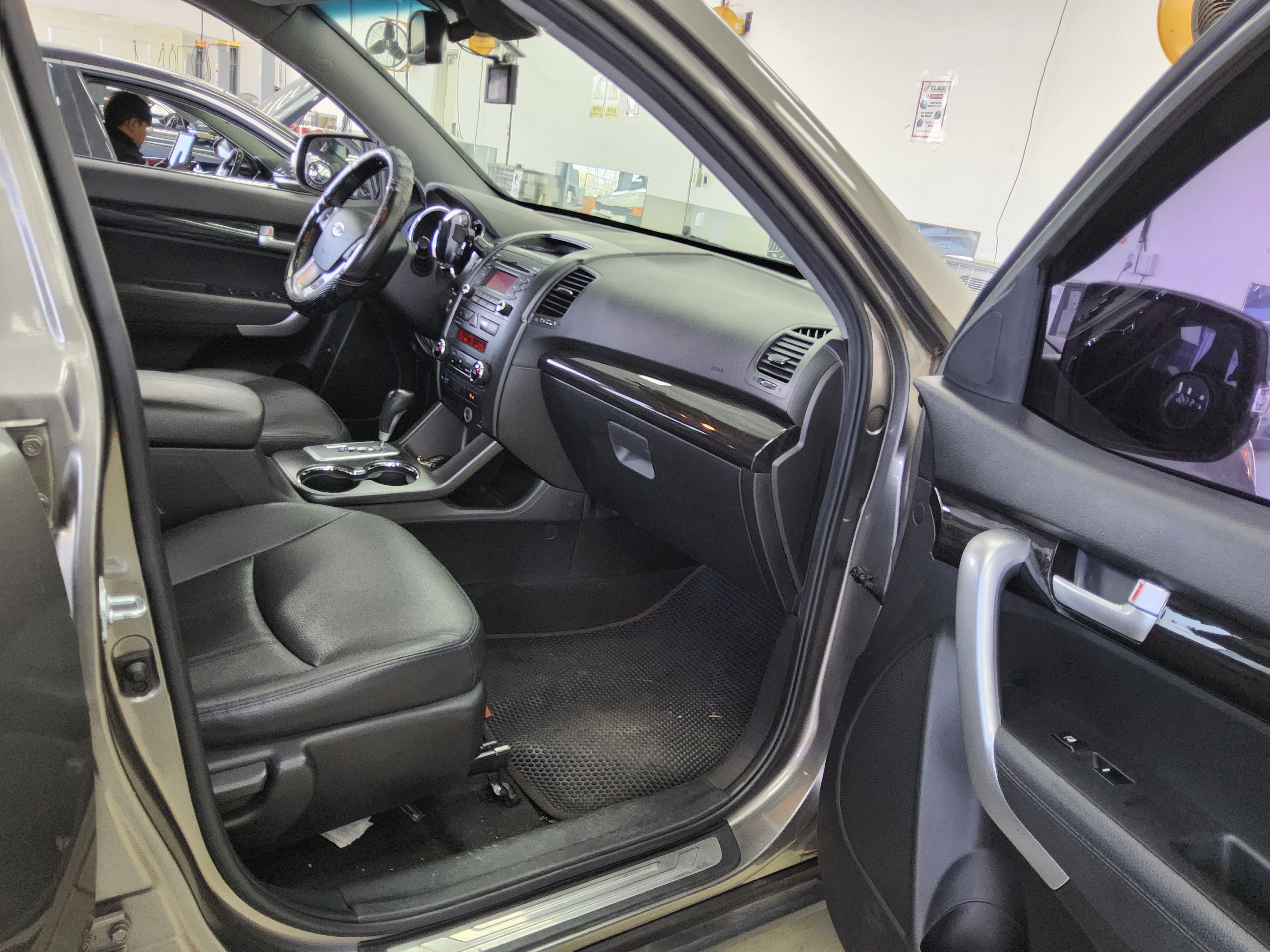 Kia Sorento 2011 - Image 13