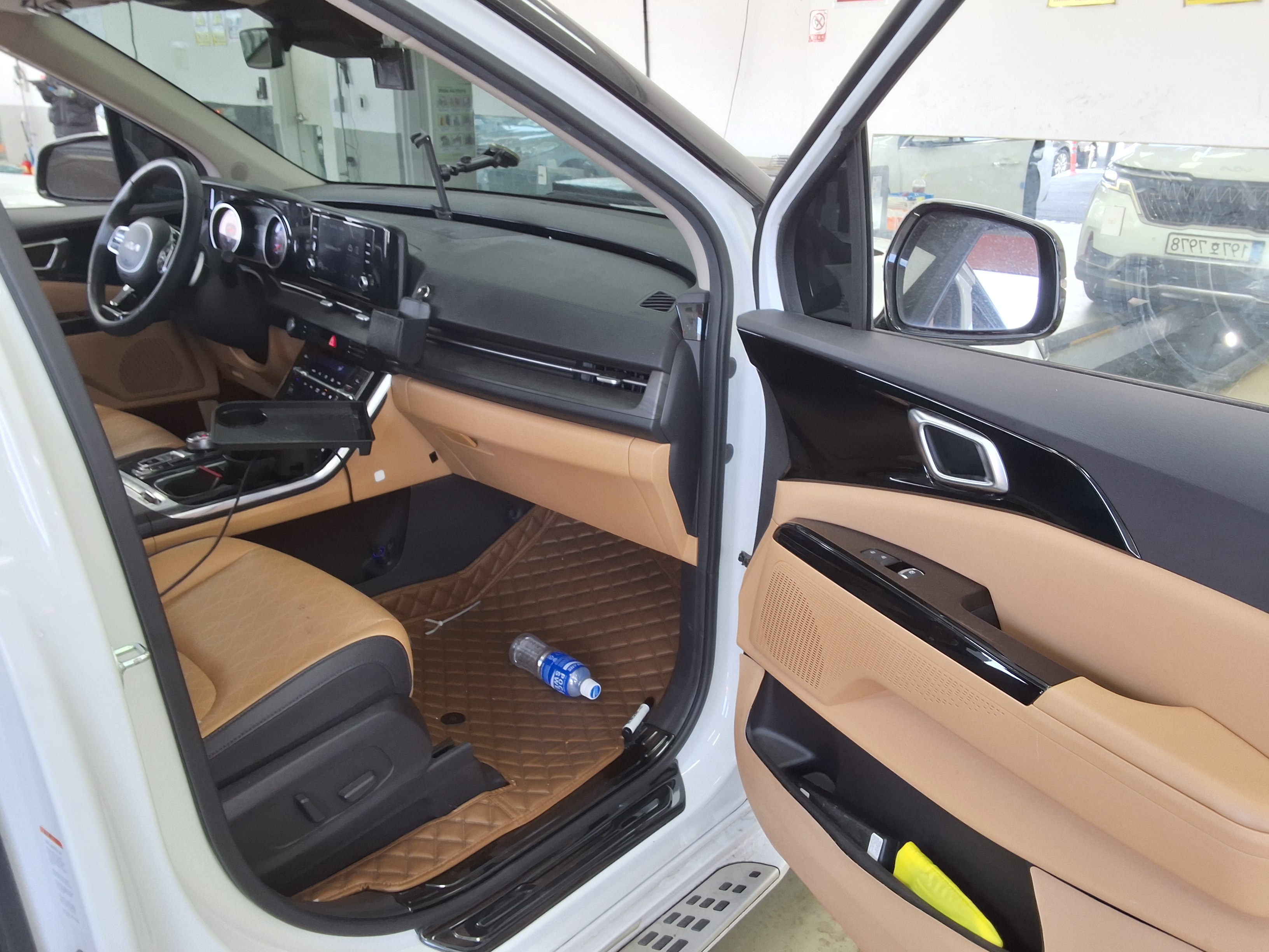 Kia Carnival 2022 - Image 13