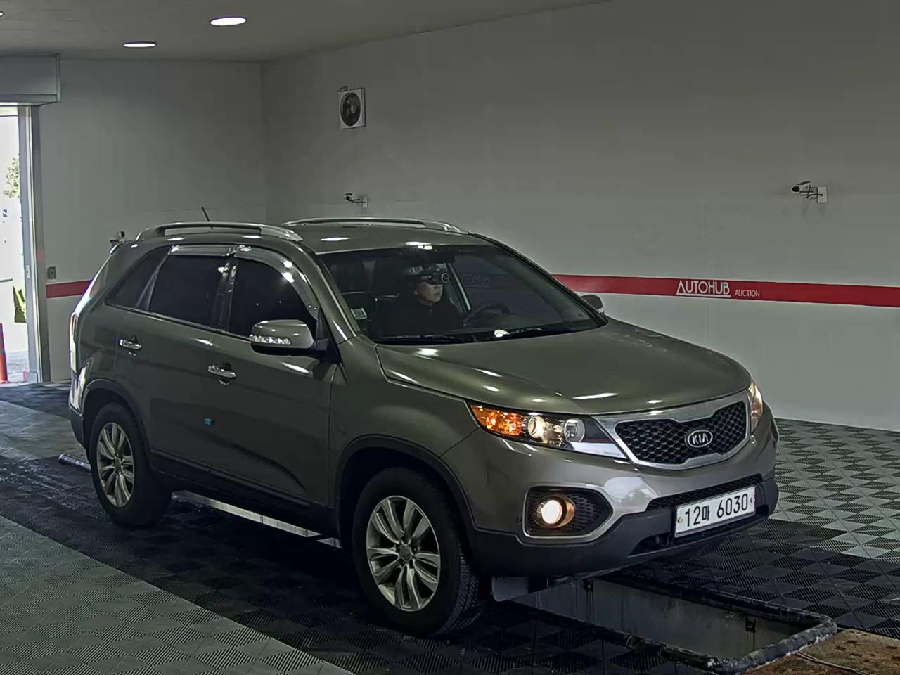 Kia Sorento 2011 - Image 2