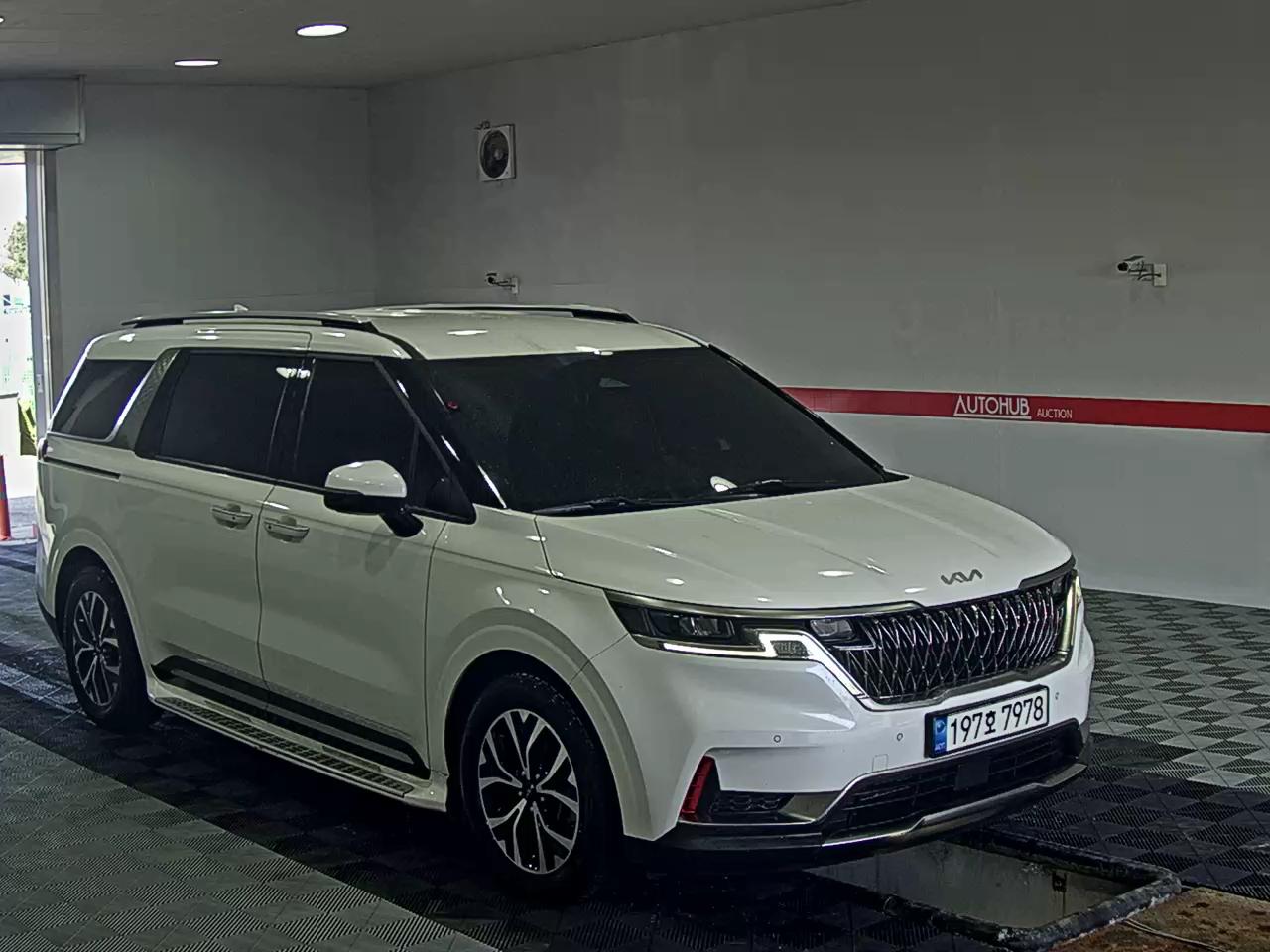 Kia Carnival 2022 - Image 2