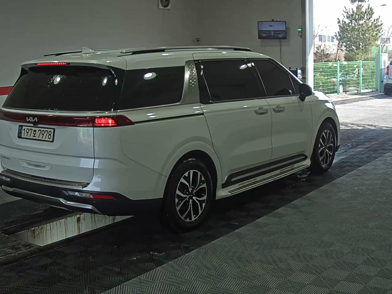 Kia Carnival 2022 - Image 4