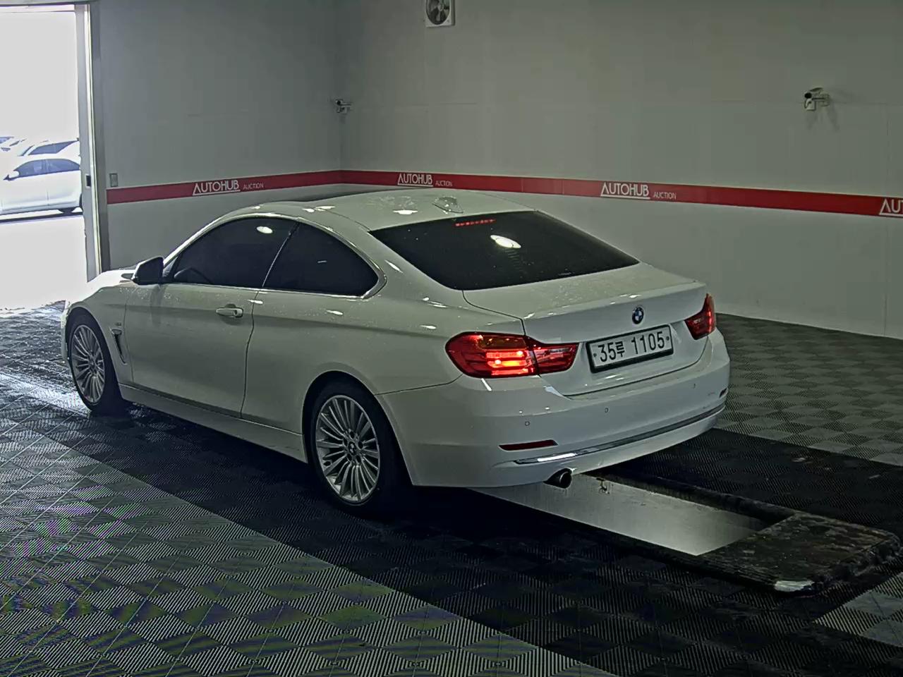 BMW 4 Series 2014 - Image 5