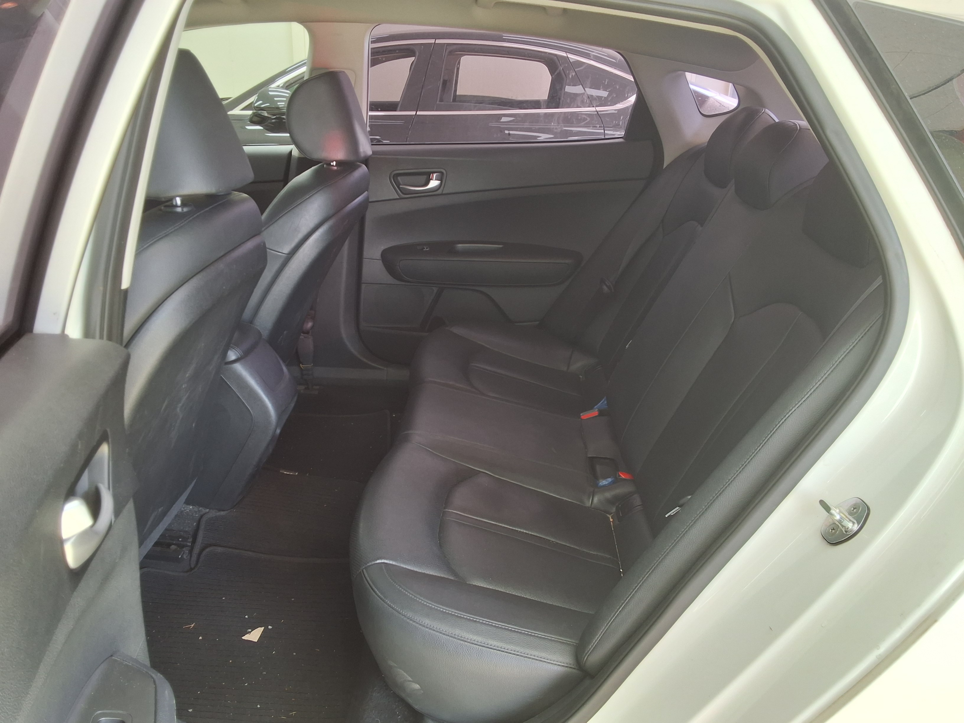 Kia K5 2017 - Image 11