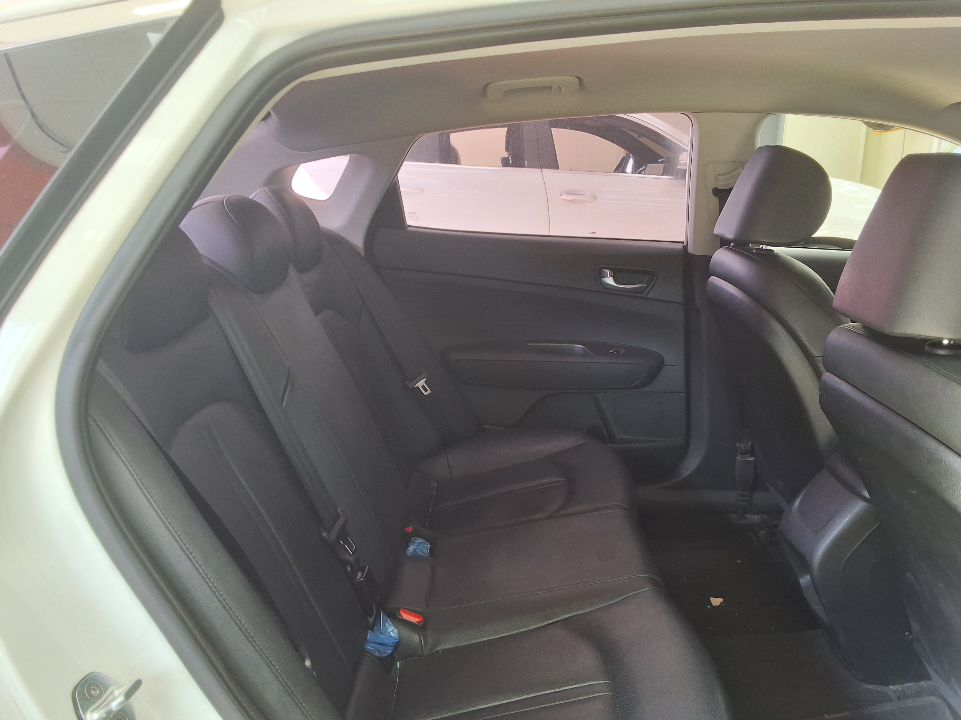 Kia K5 2017 - Image 12