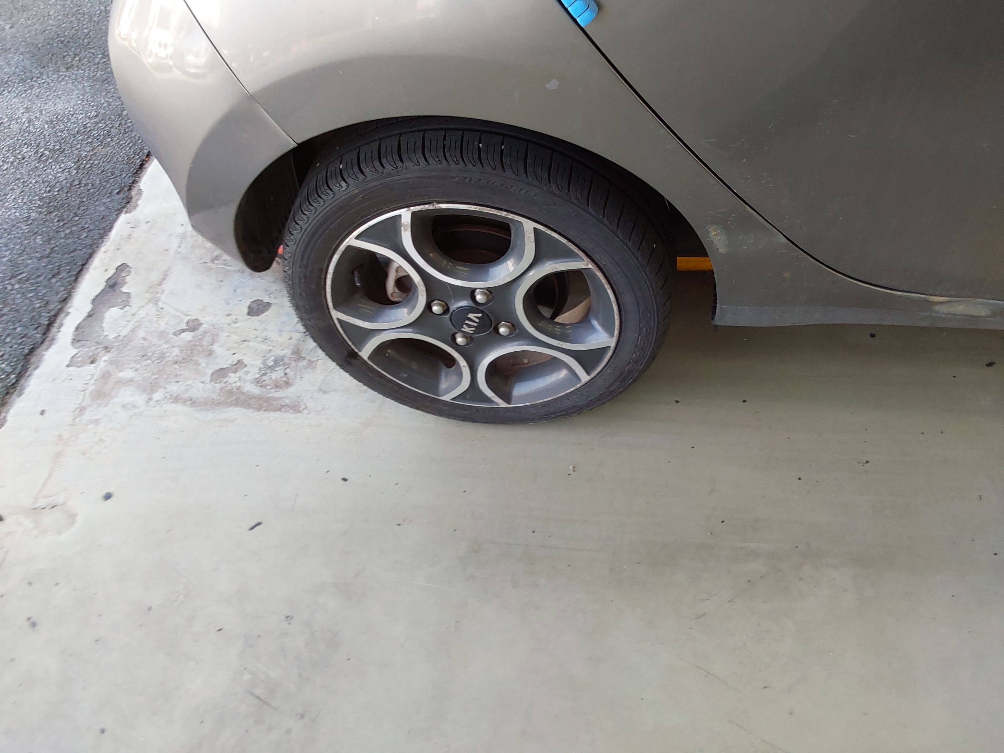 كيا مورنينج 2012 - صورة 21