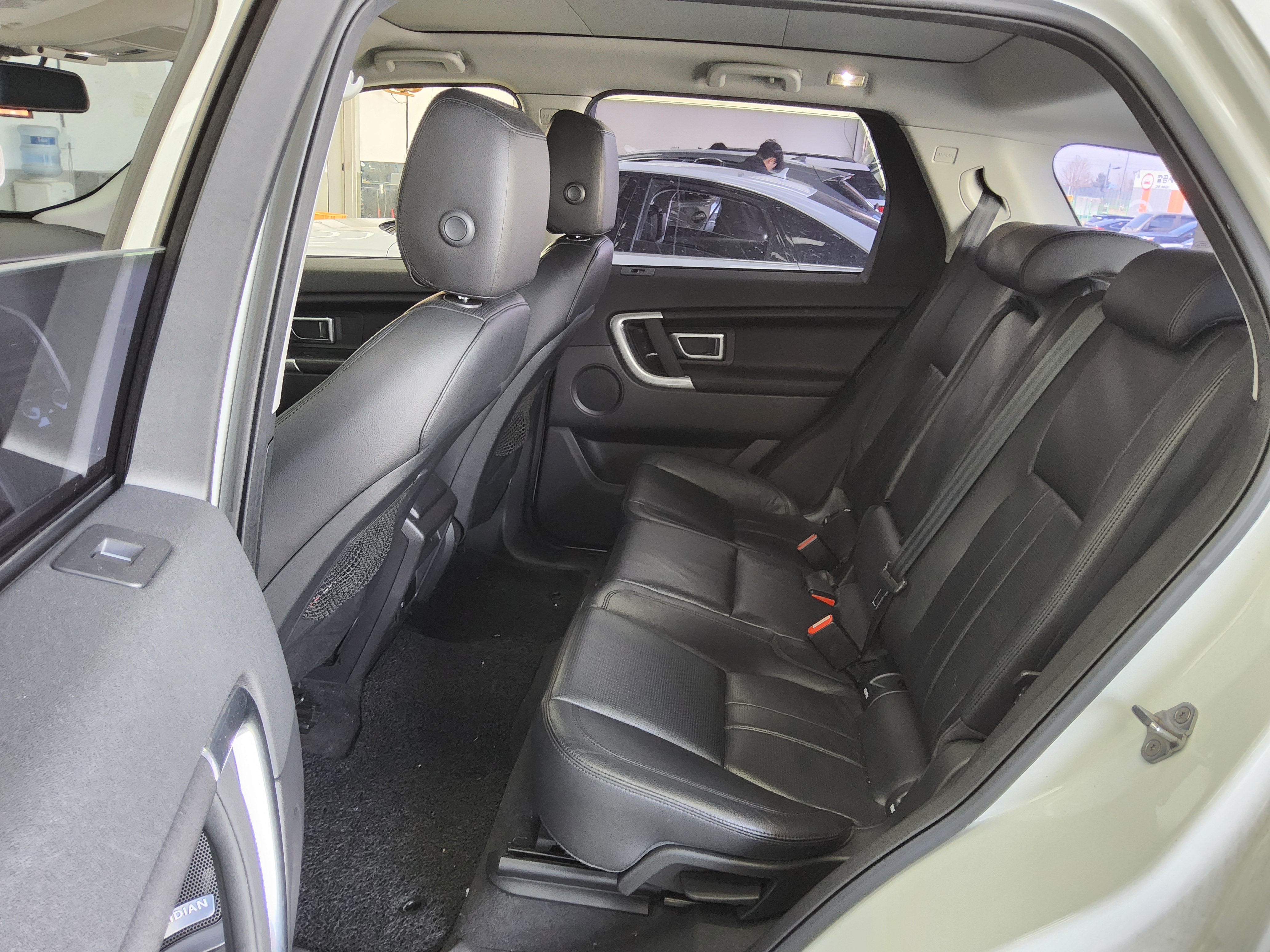 LAND-ROVER 디스커버리 2017 - 이미지 11