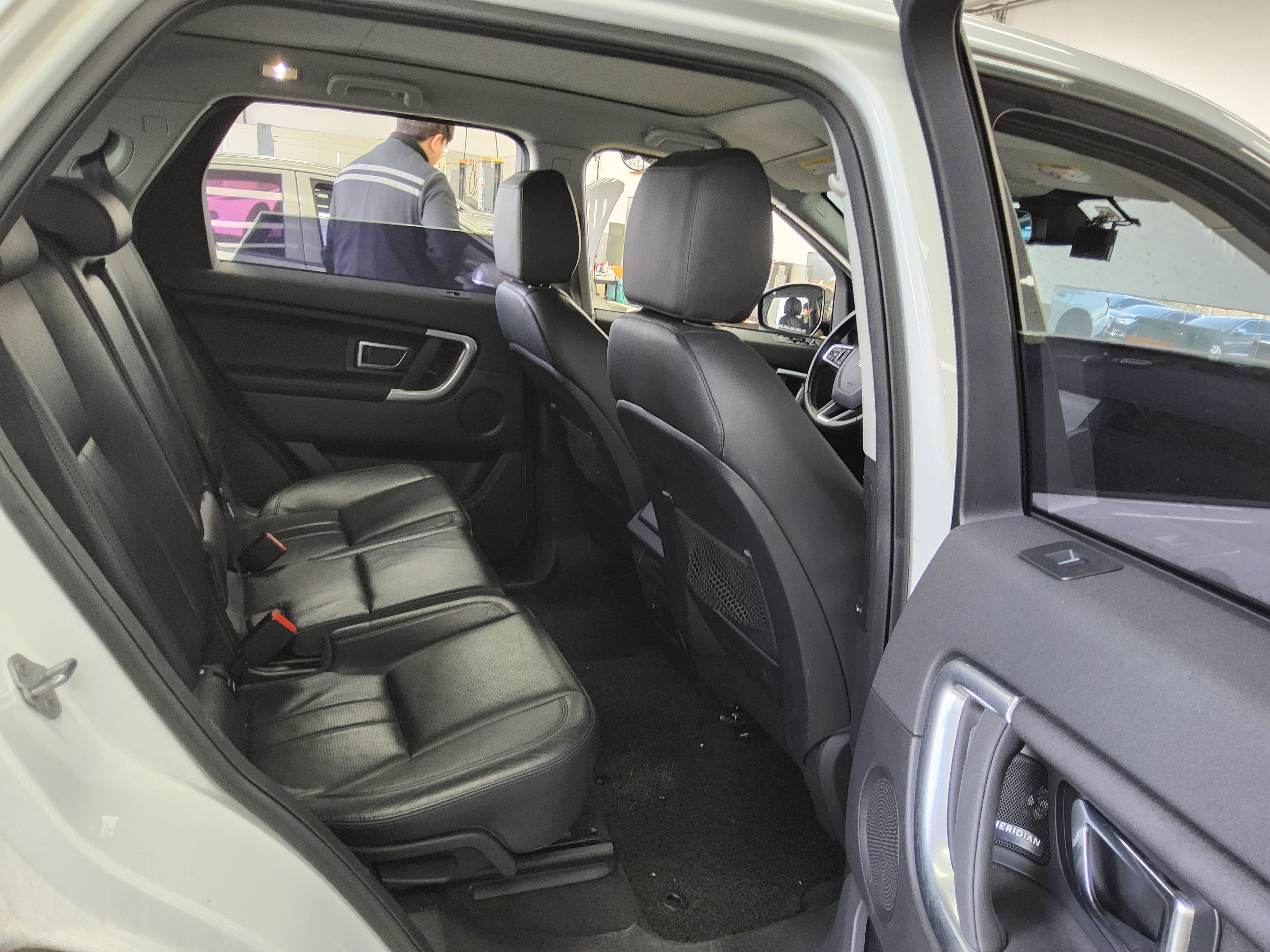 LAND-ROVER 디스커버리 2017 - 이미지 12