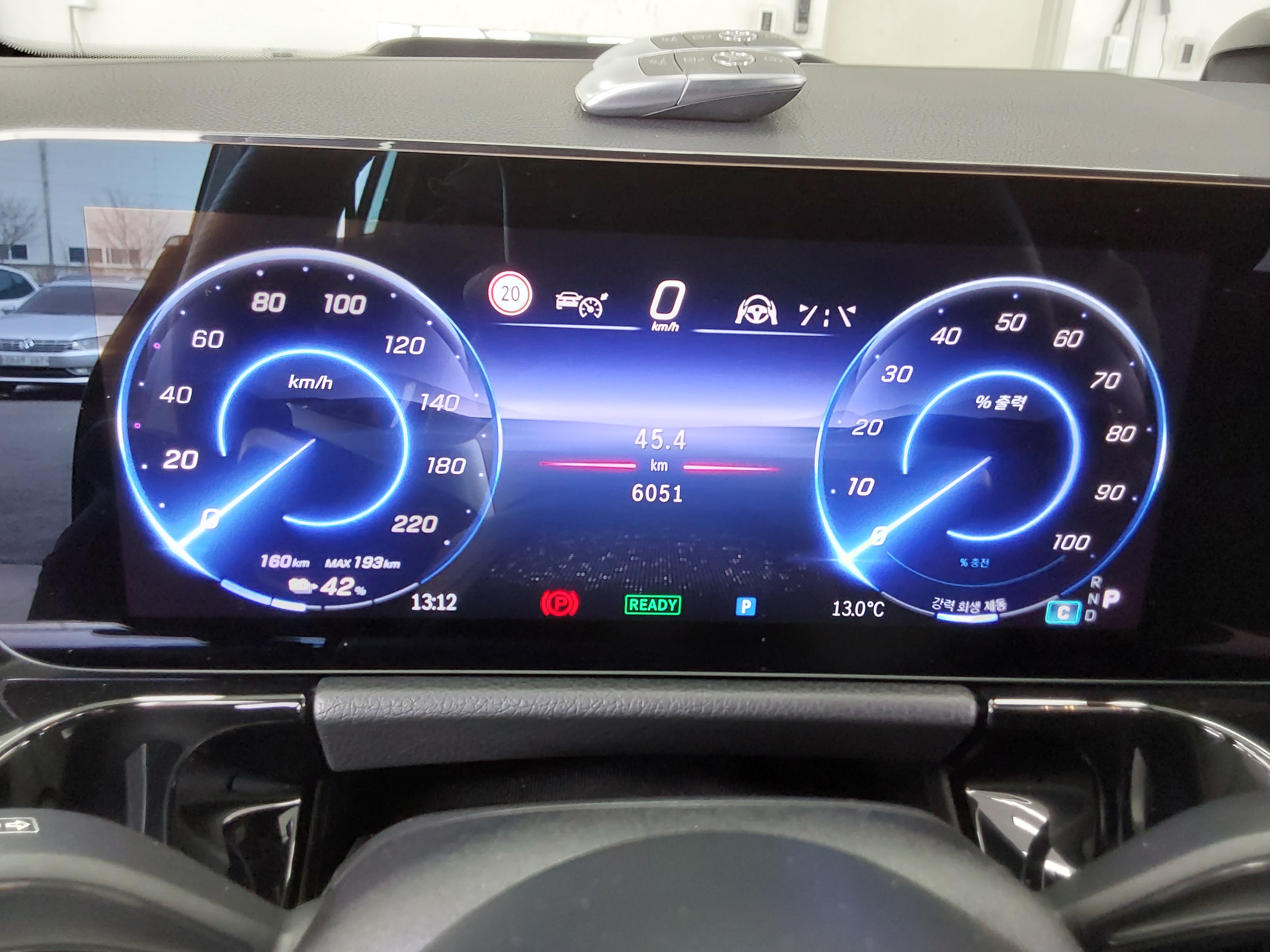 Mercedes-Benz EQA 2025 - Image 8