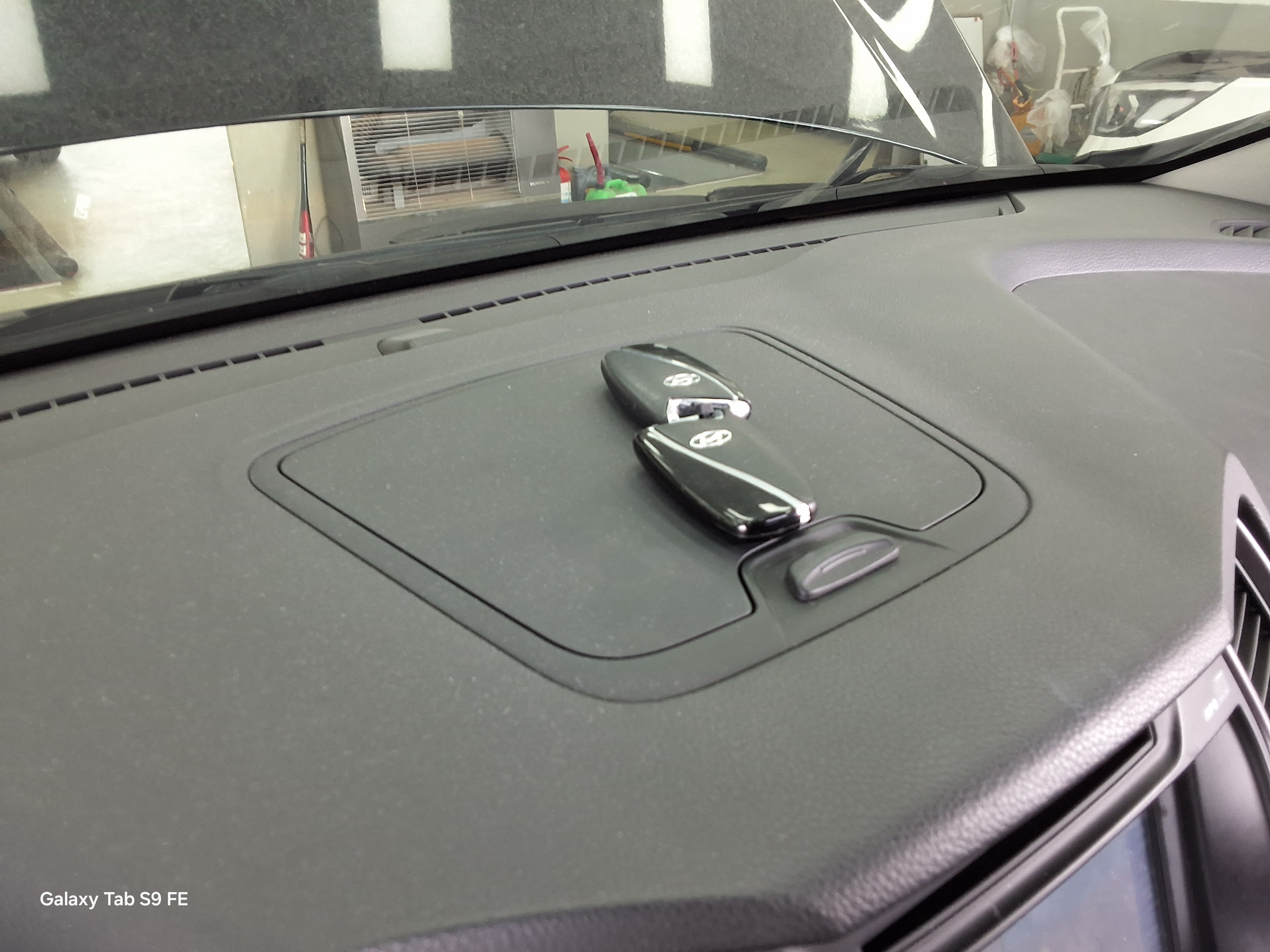 Hyundai Santa Fe 2013 - Image 19