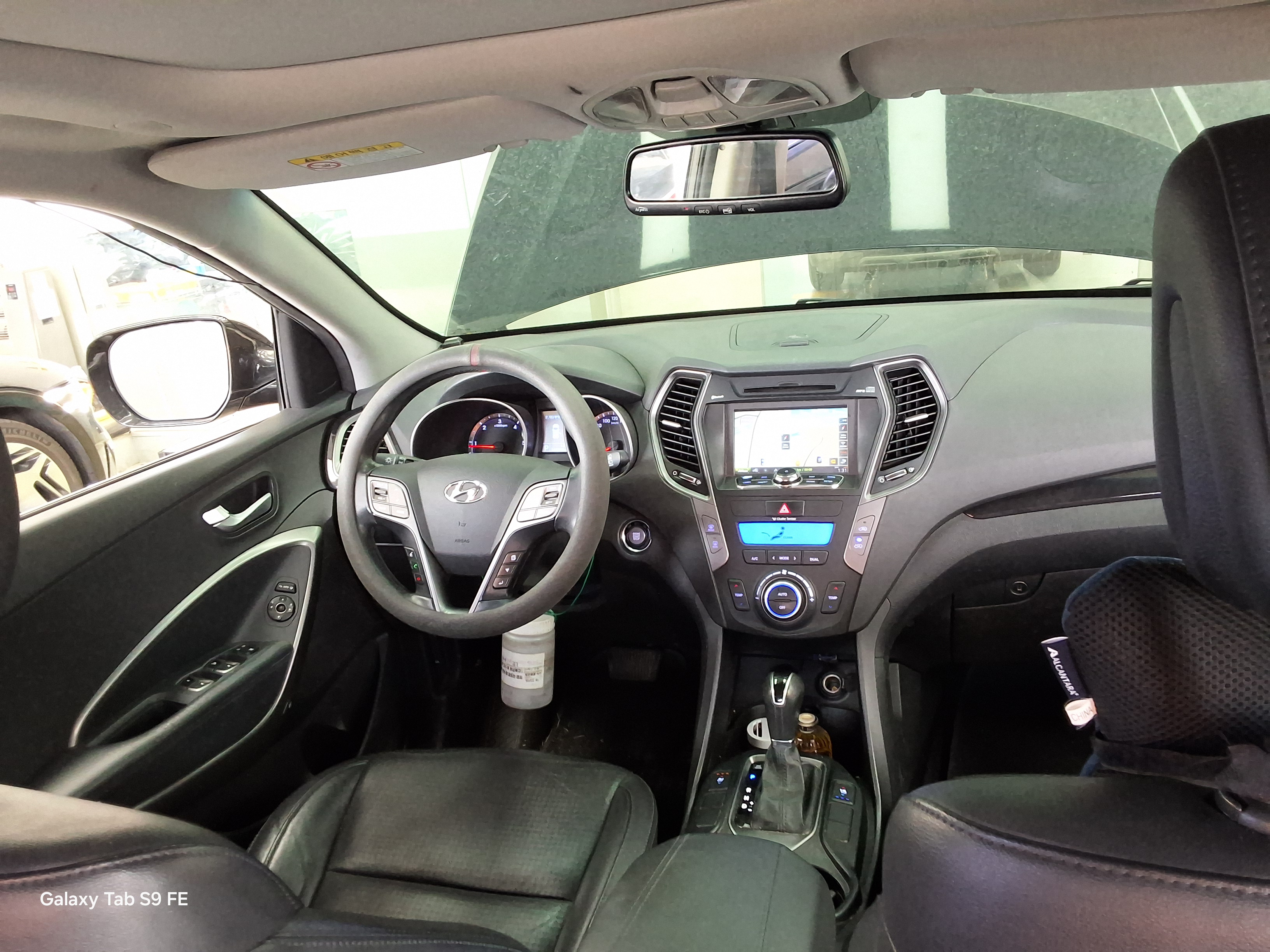 Hyundai Santa Fe 2013 - Image 11