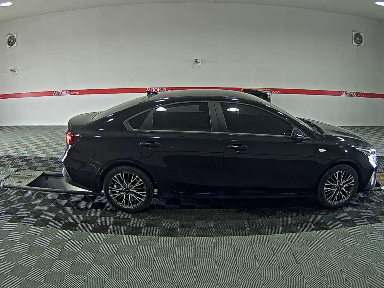 Kia K3 2022 - Image 3