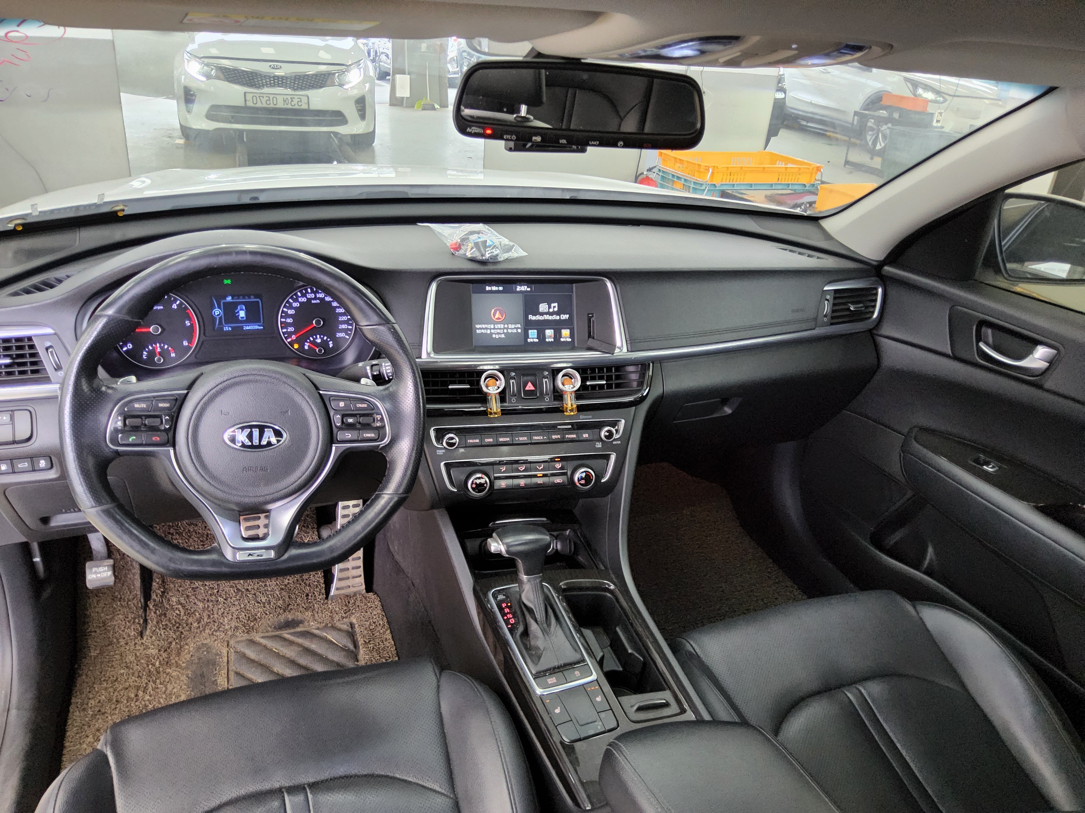 Kia K5 2016 - Image 10