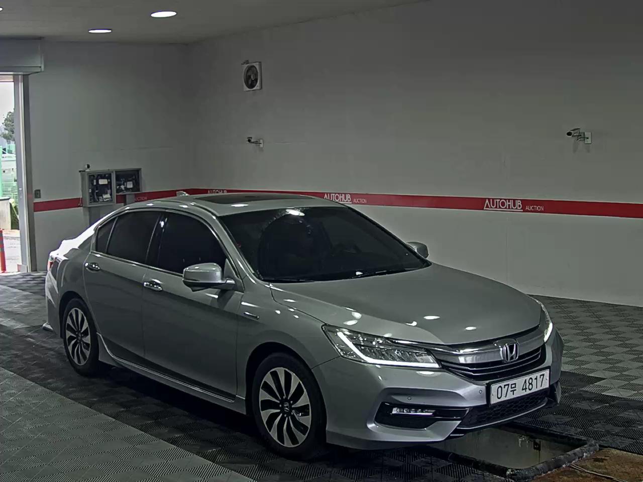 هوندا أكورد 2017 - صورة 2