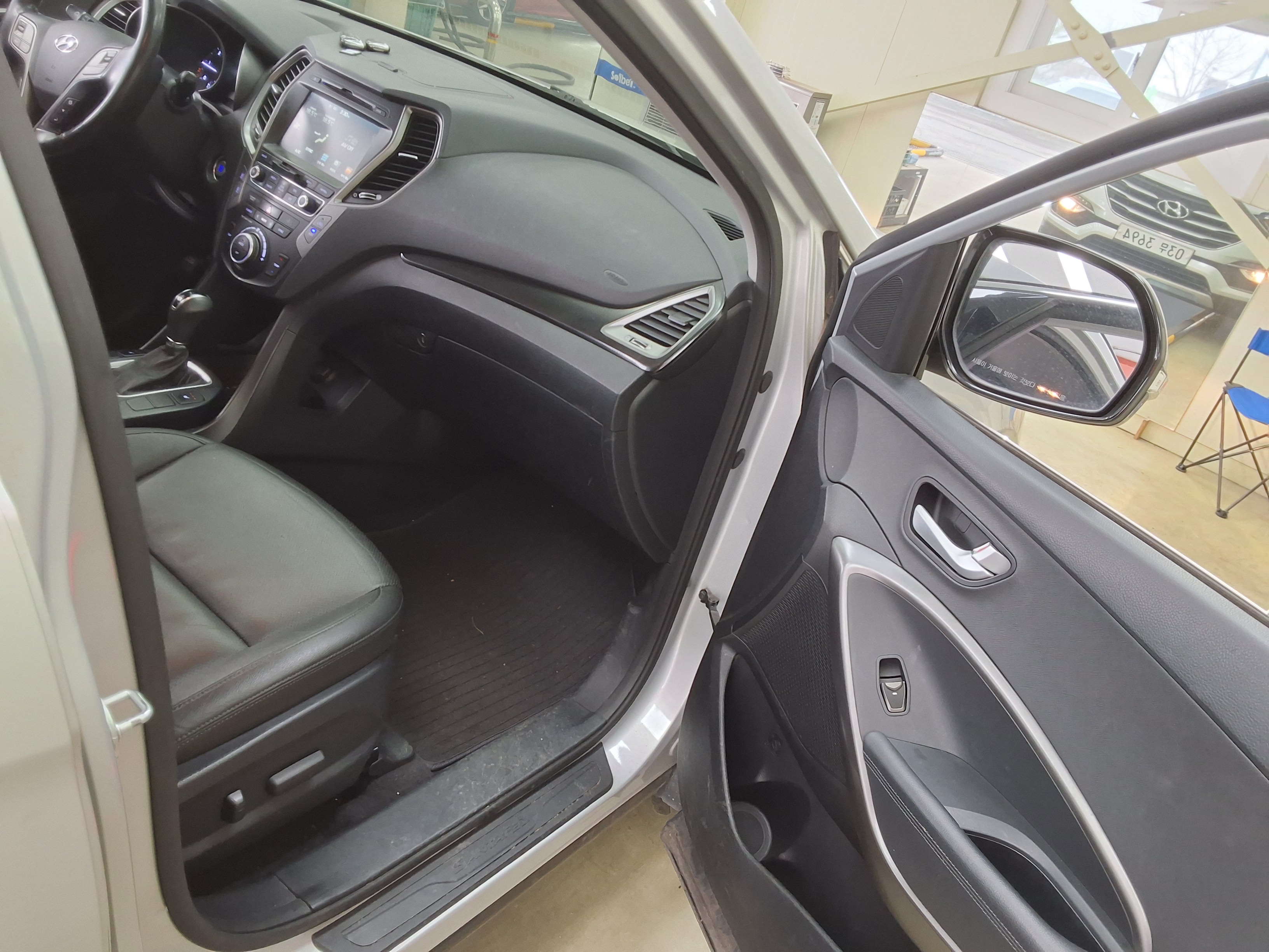 Hyundai Santa Fe 2016 - Image 13