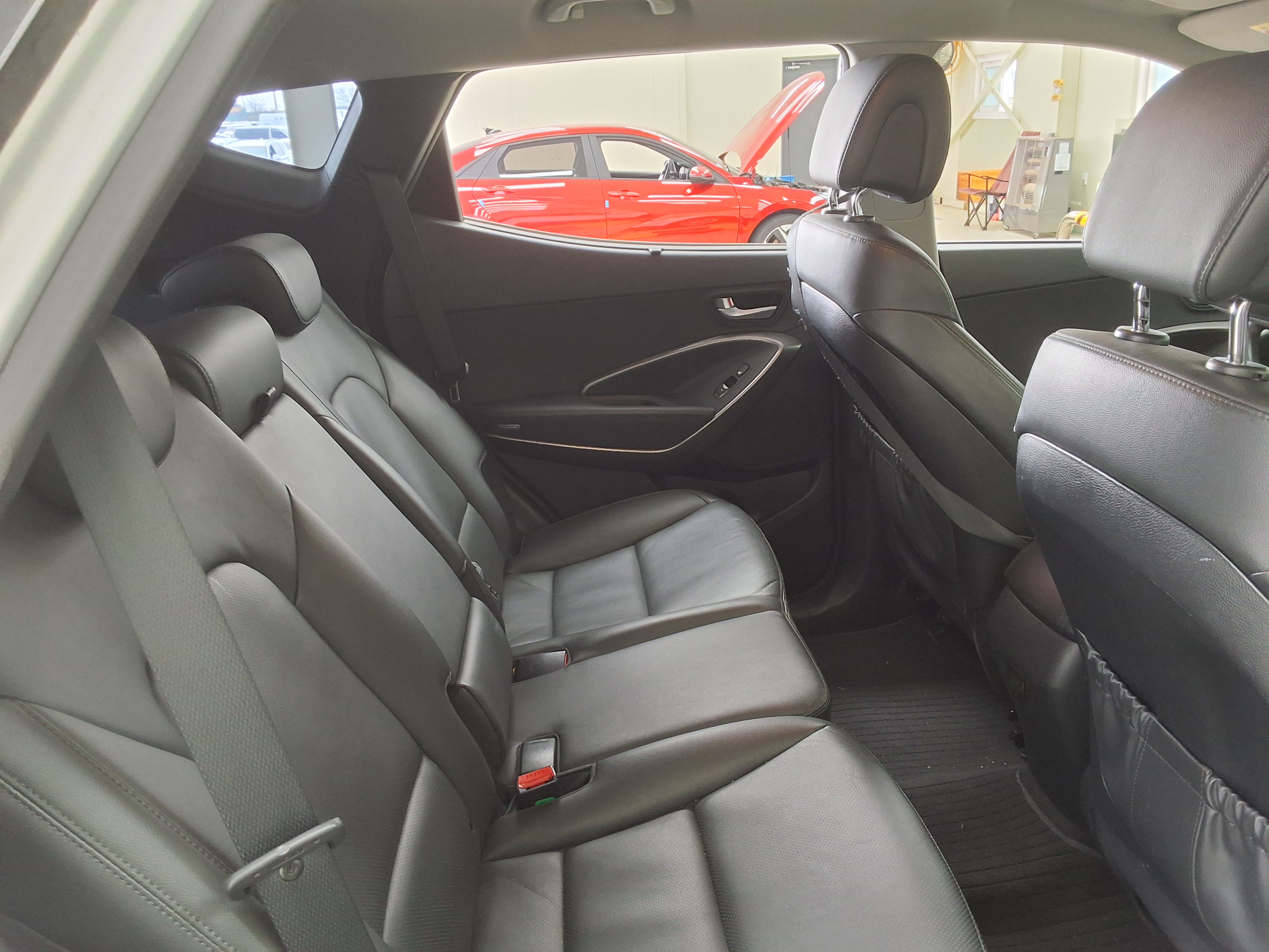 Hyundai Santa Fe 2016 - Image 12