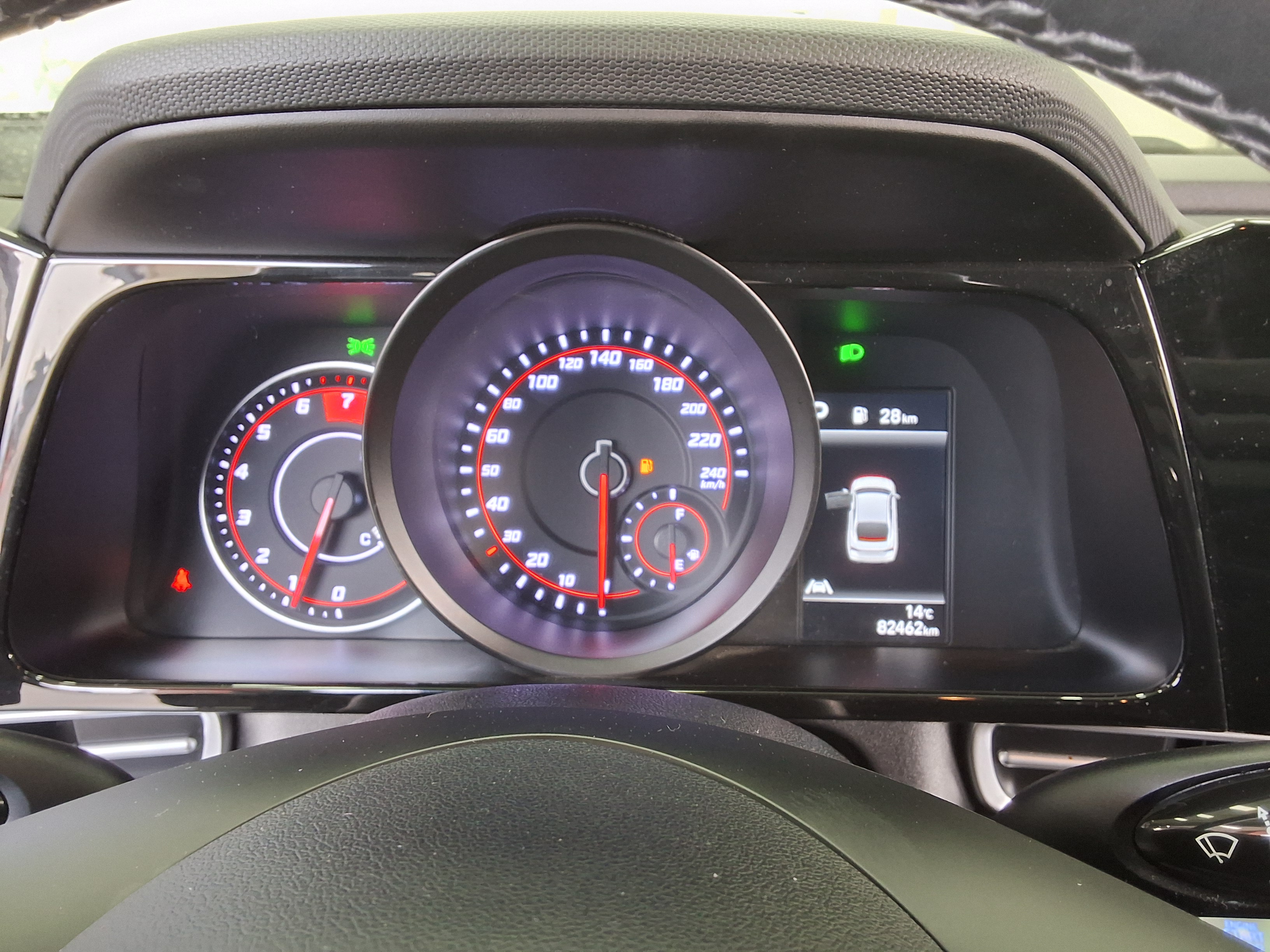 Hyundai Elantra 2023 - Image 8