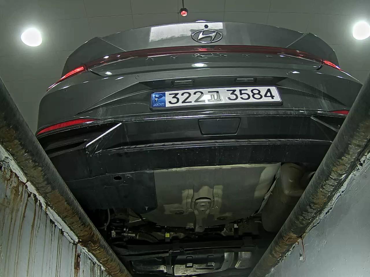 Hyundai Elantra 2023 - Image 7