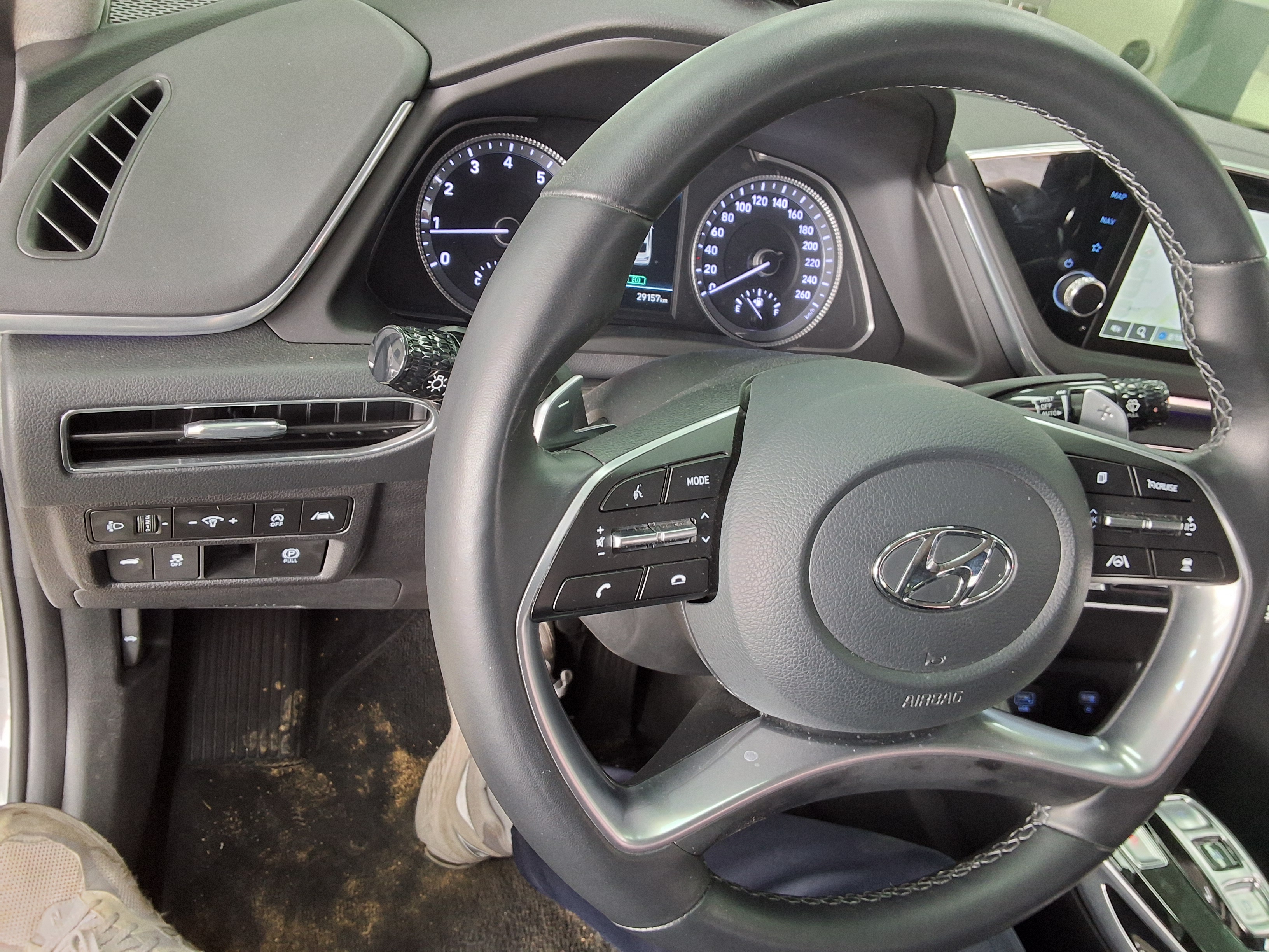 Hyundai Sonata 2023 - Image 16