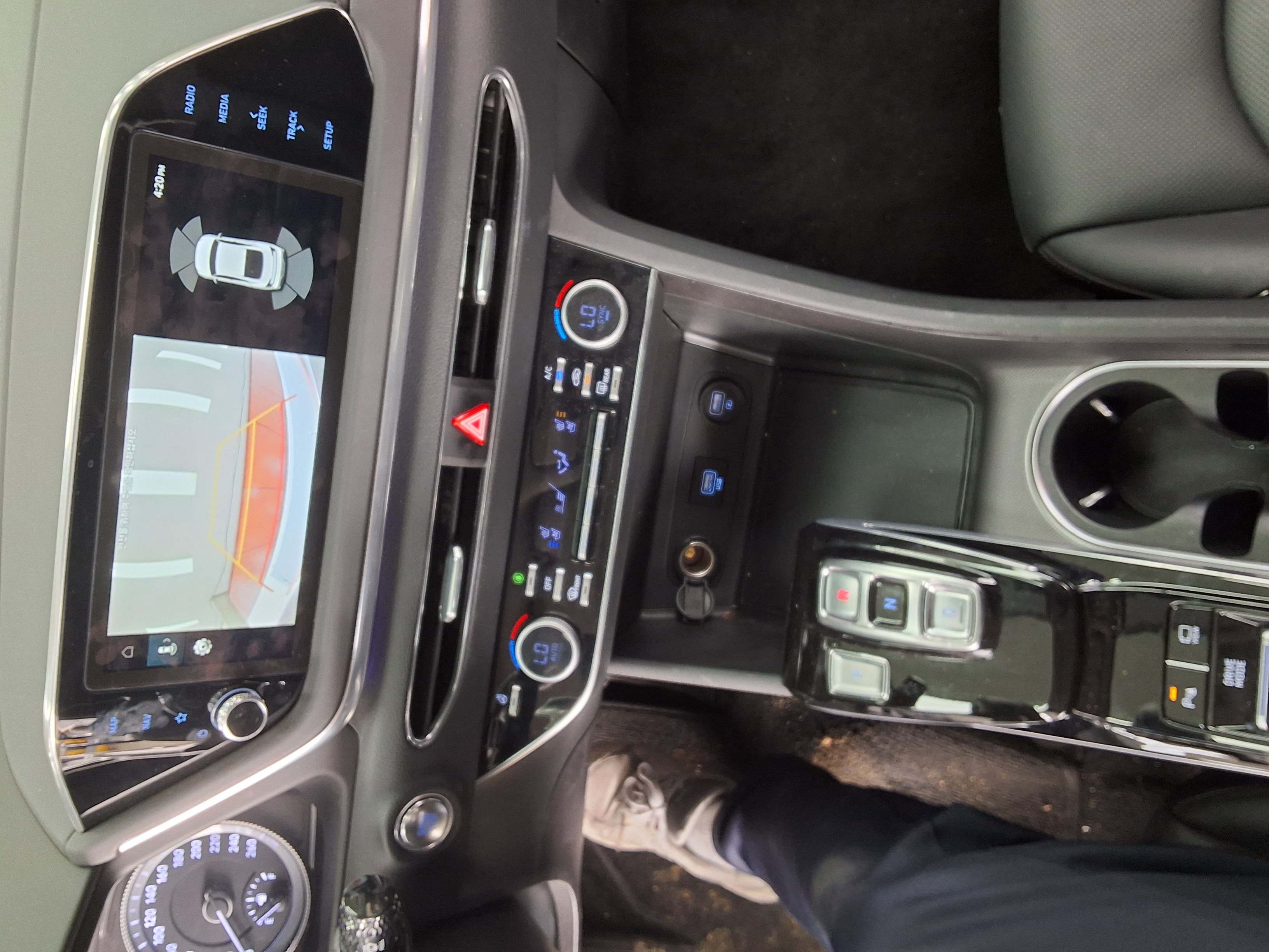 Hyundai Sonata 2023 - Image 10