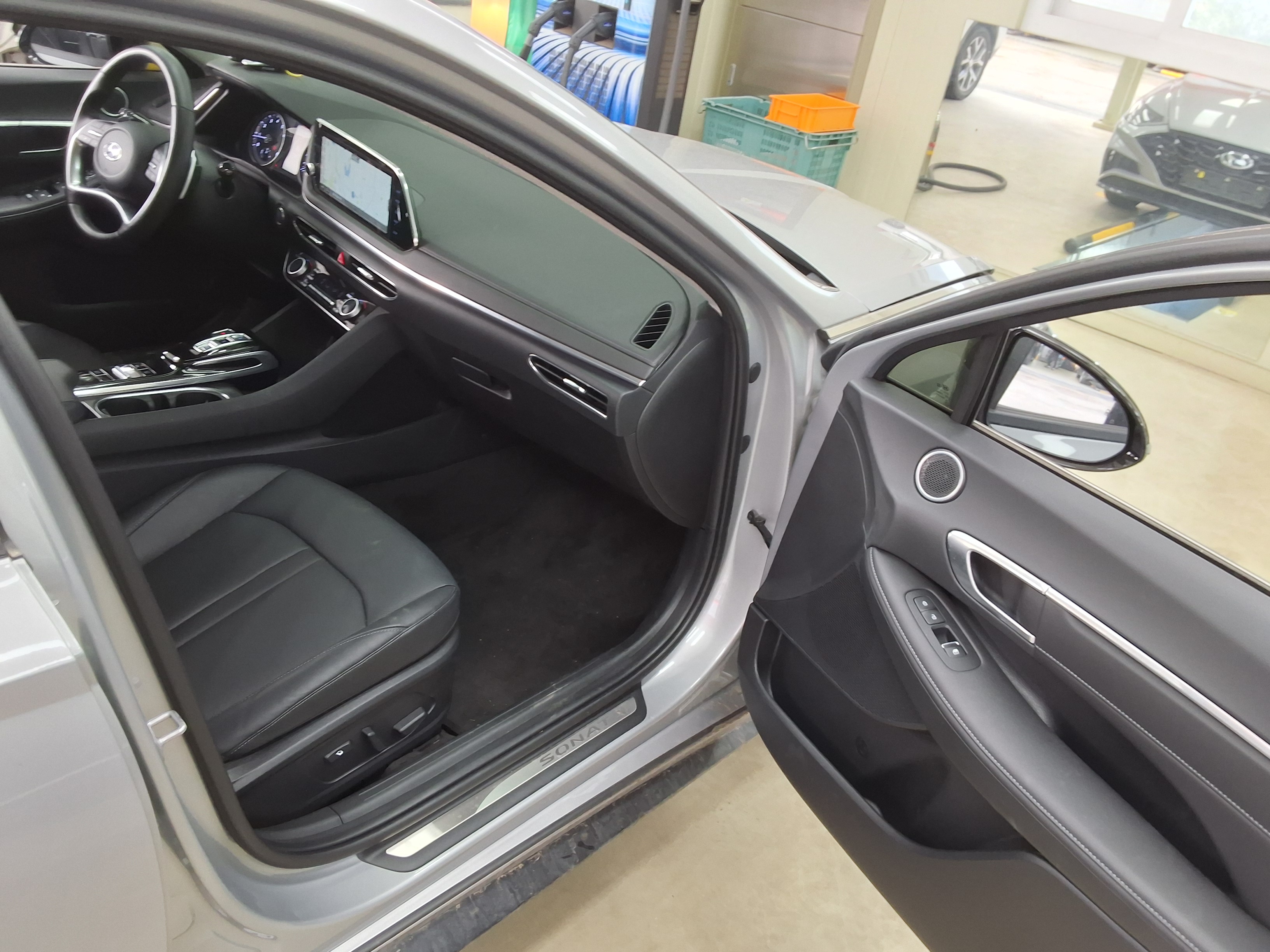 Hyundai Sonata 2023 - Image 13