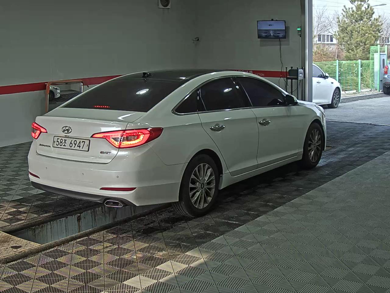 현대 LF쏘나타 2017 - 이미지 4