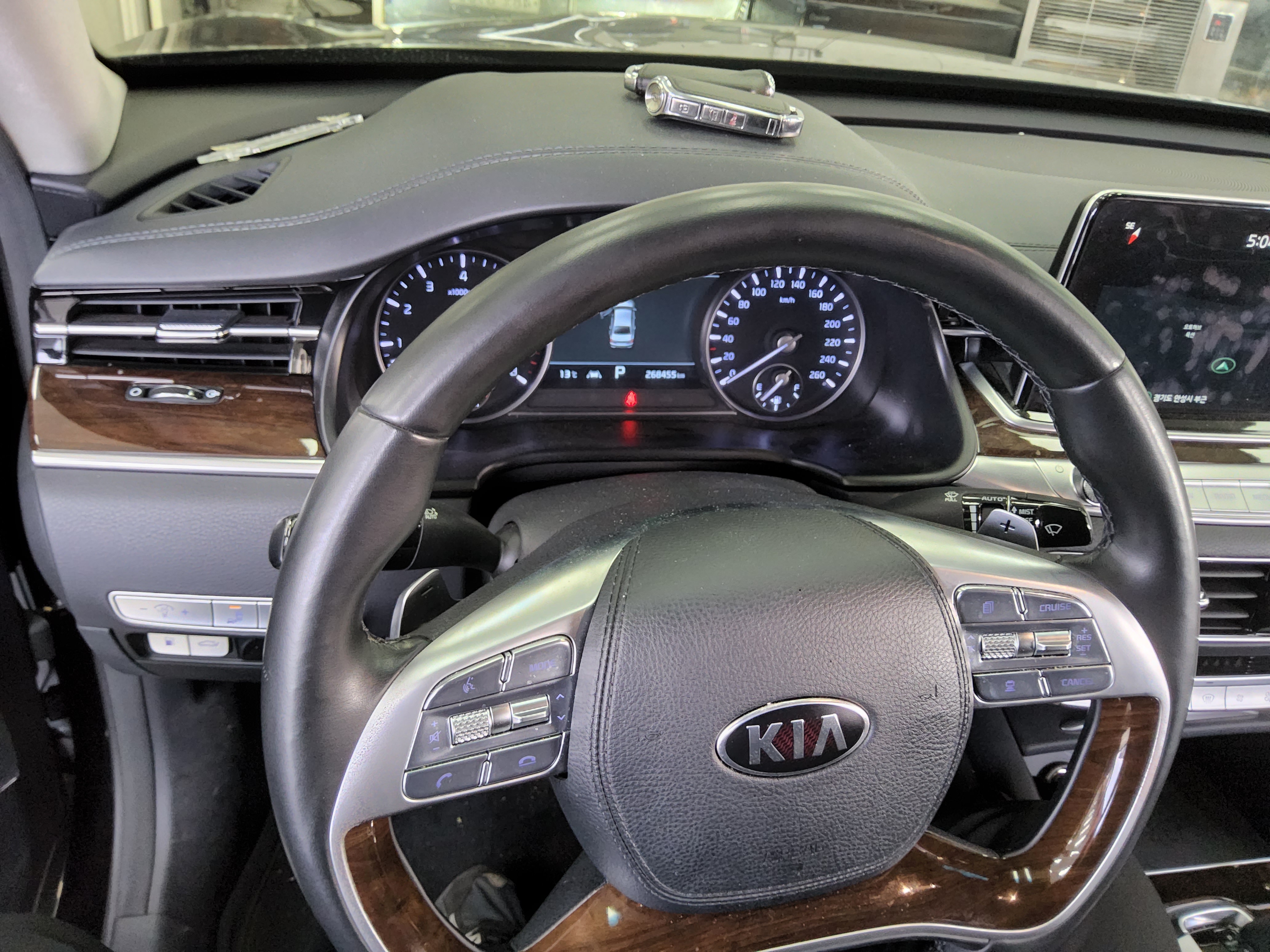 Kia K9 2019 - Image 16