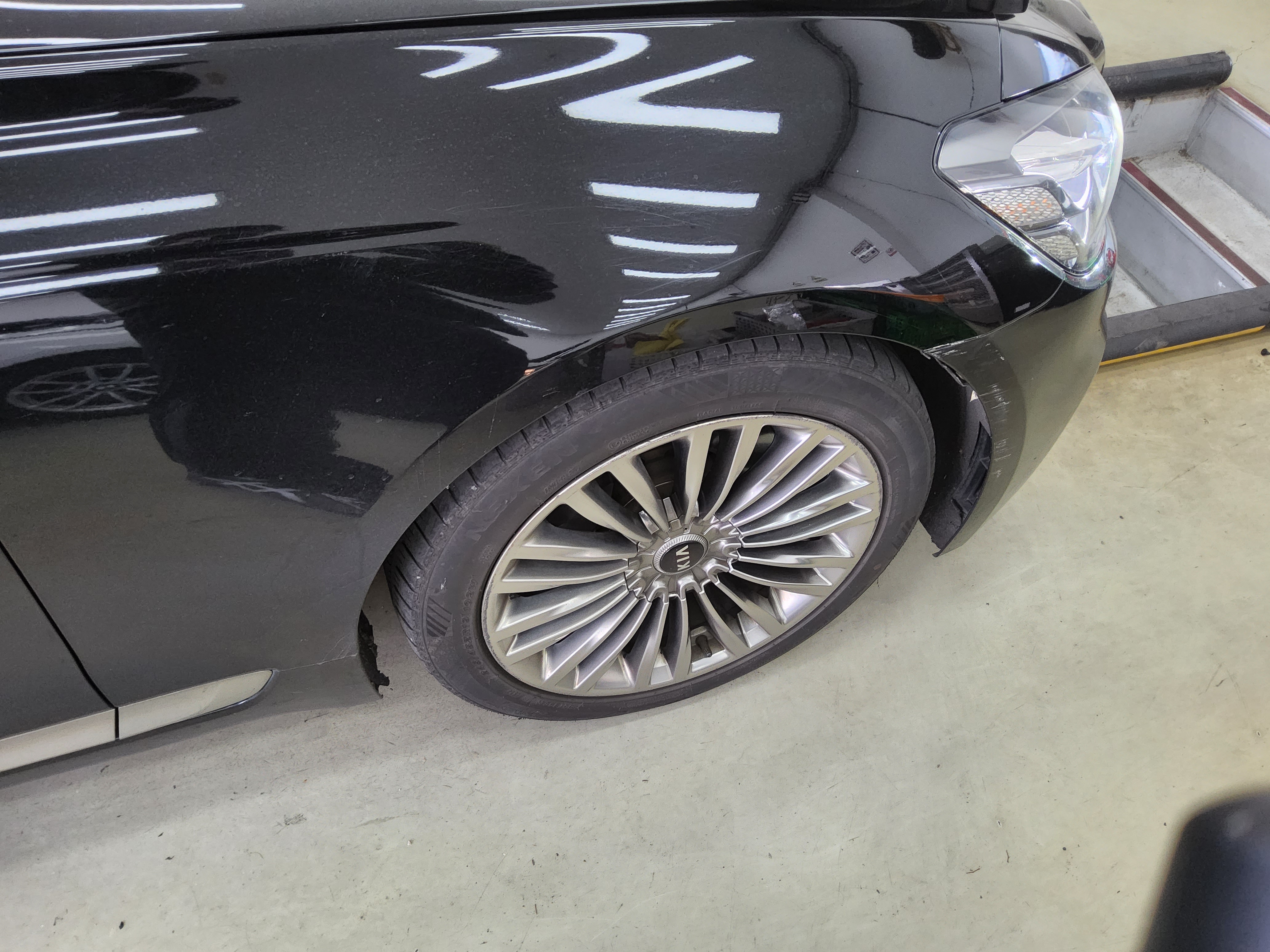 Kia K9 2019 - Image 21