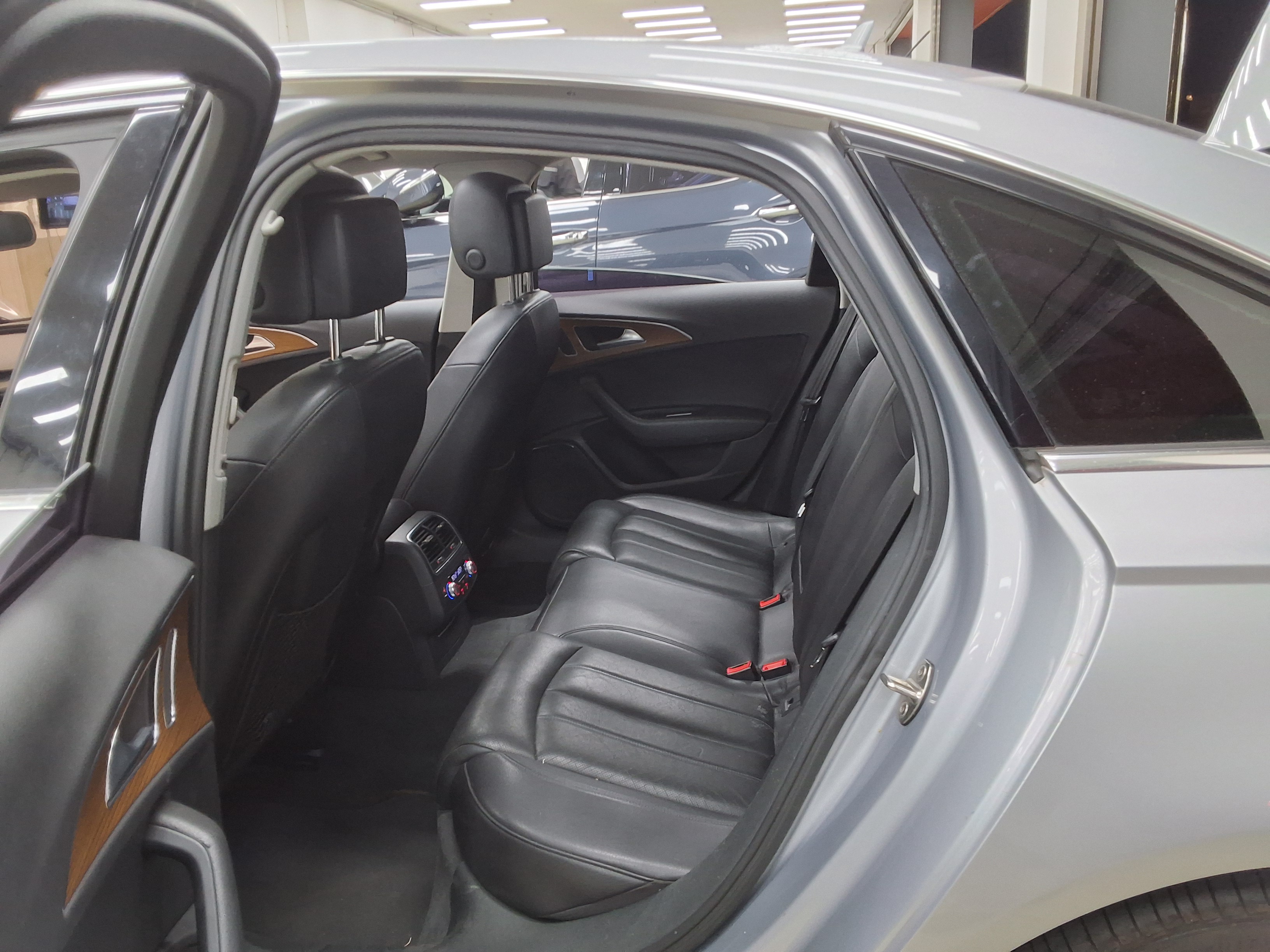 아우디 A6 2016 - 이미지 11