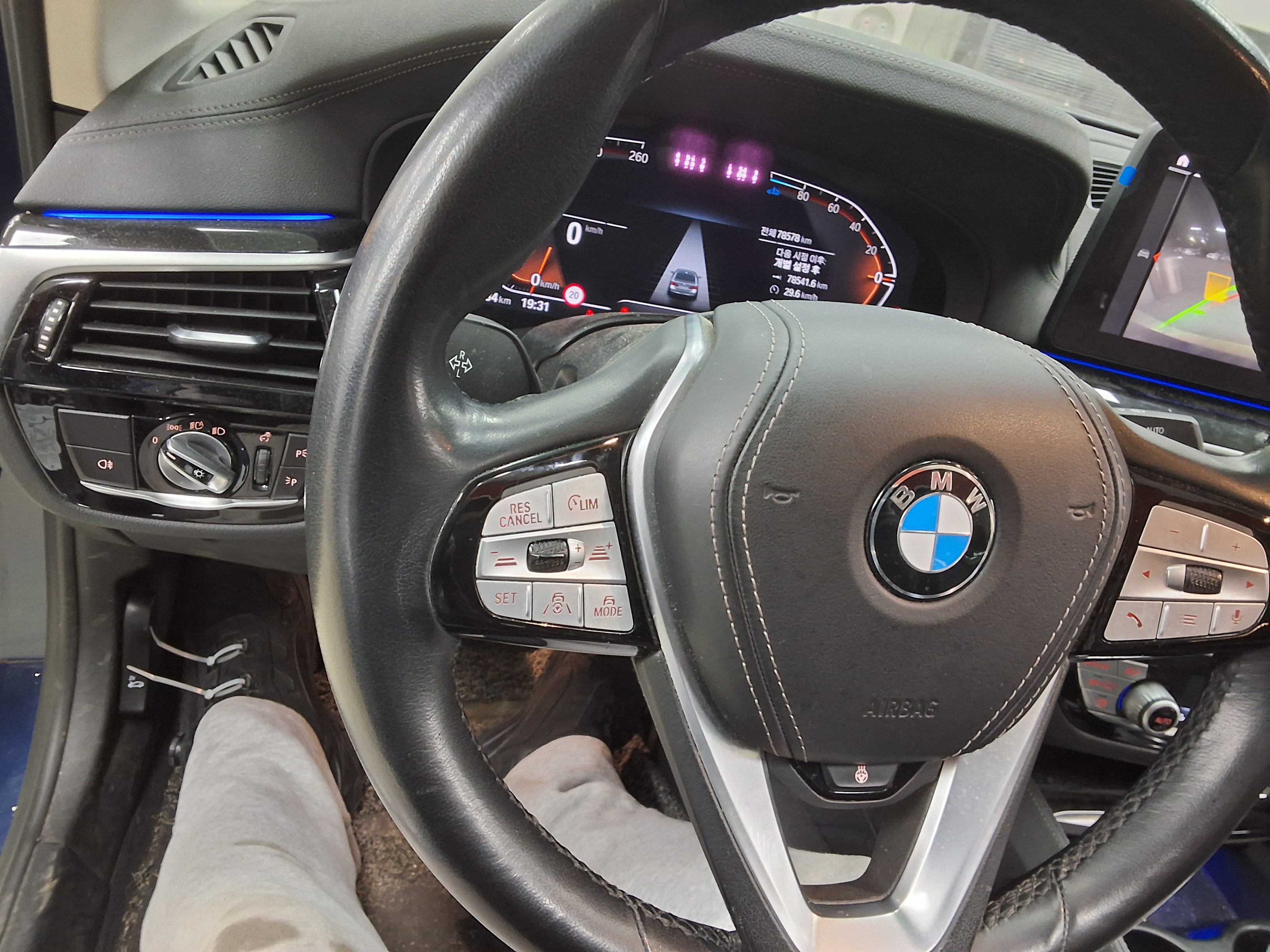 BMW 5 Series - 20