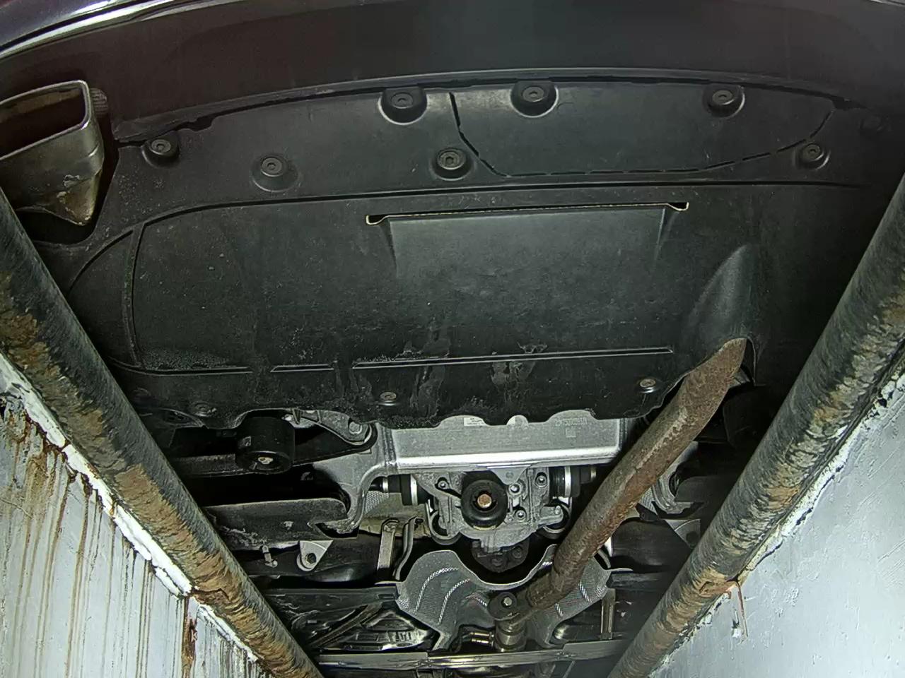 BMW 5 Series - 7