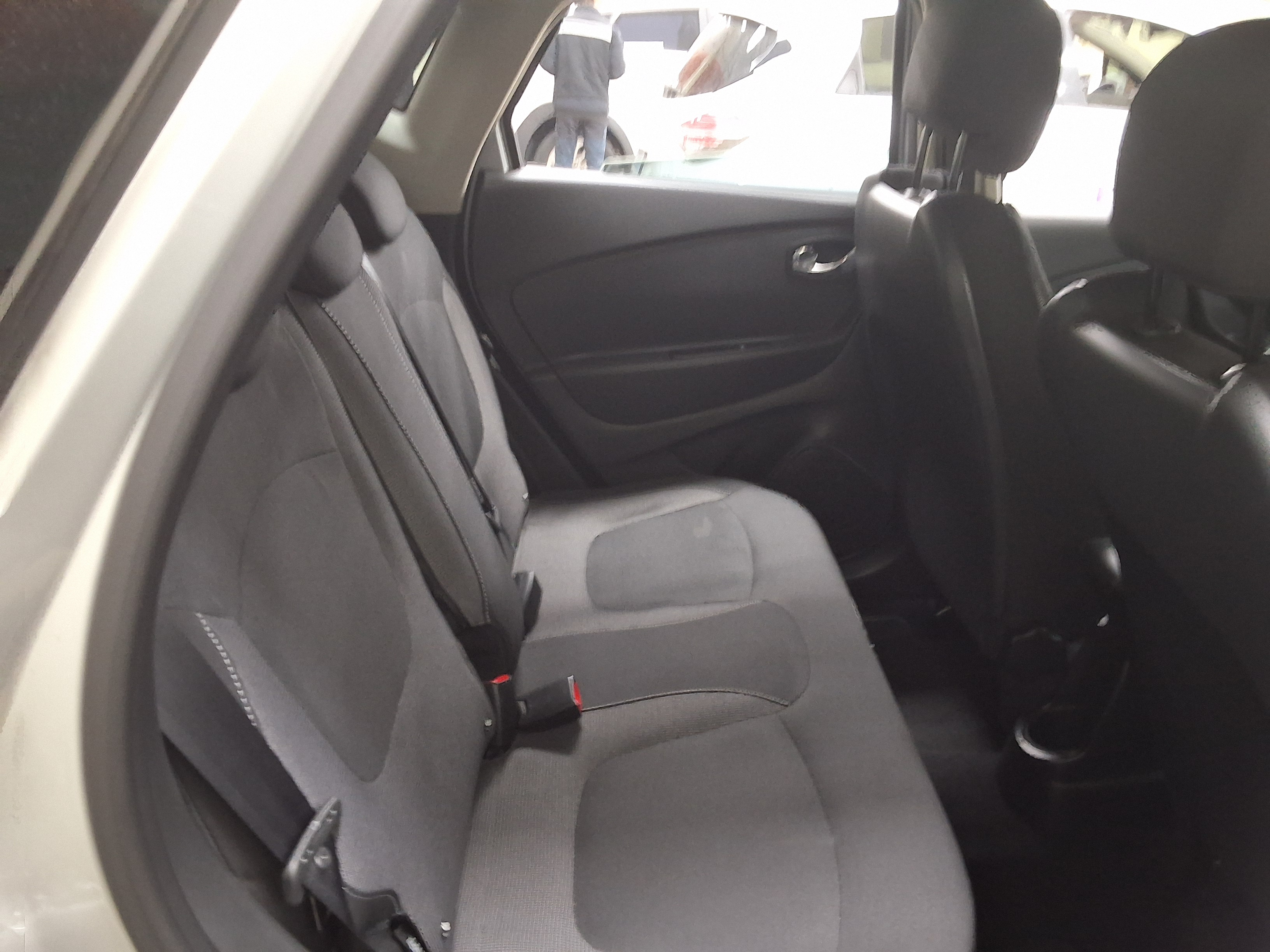 Renault Samsung QM3 2015 - Image 12