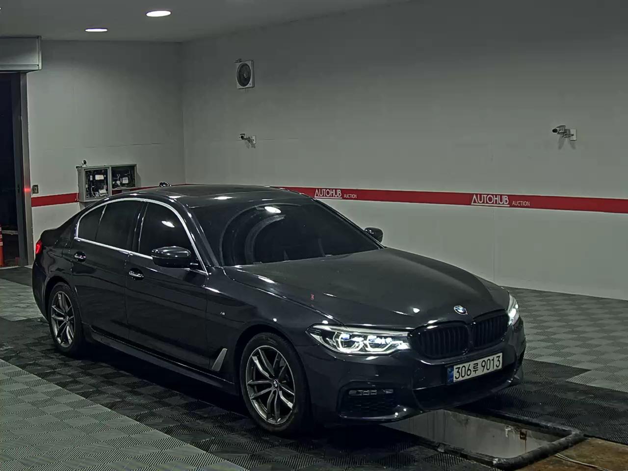 بي إم دبليو الفئة 5 2018 - صورة 2