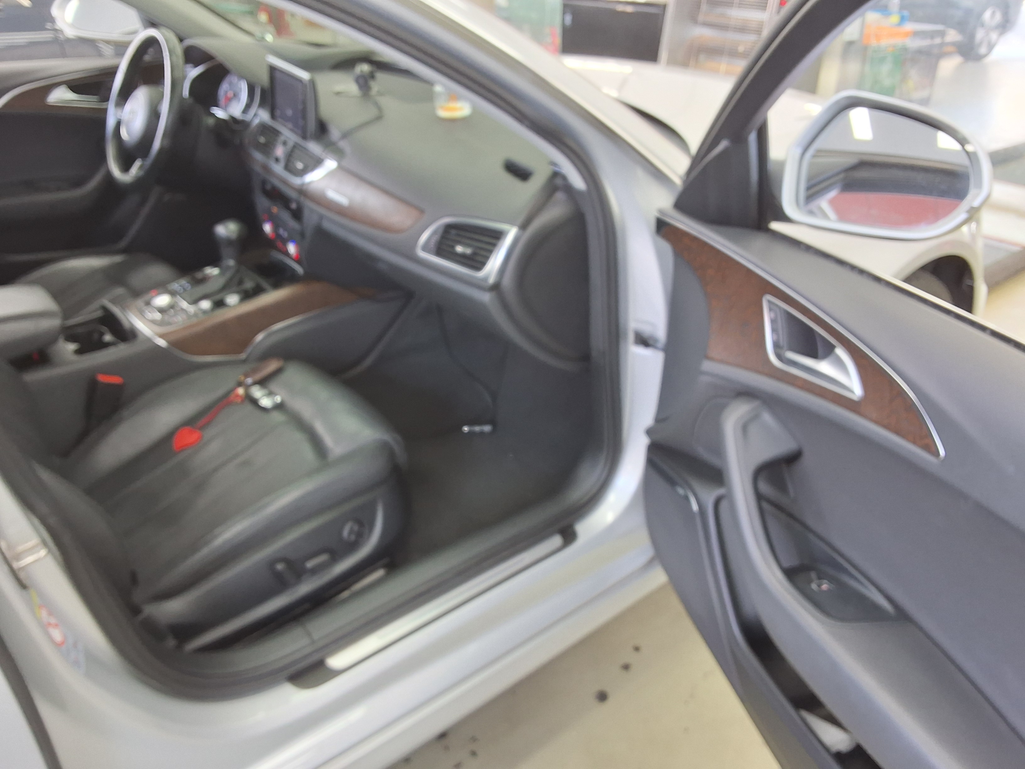Audi A6 2014 - Image 13