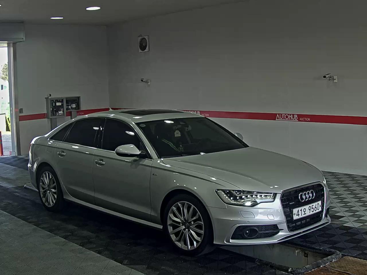 Audi A6 2014 - Image 2