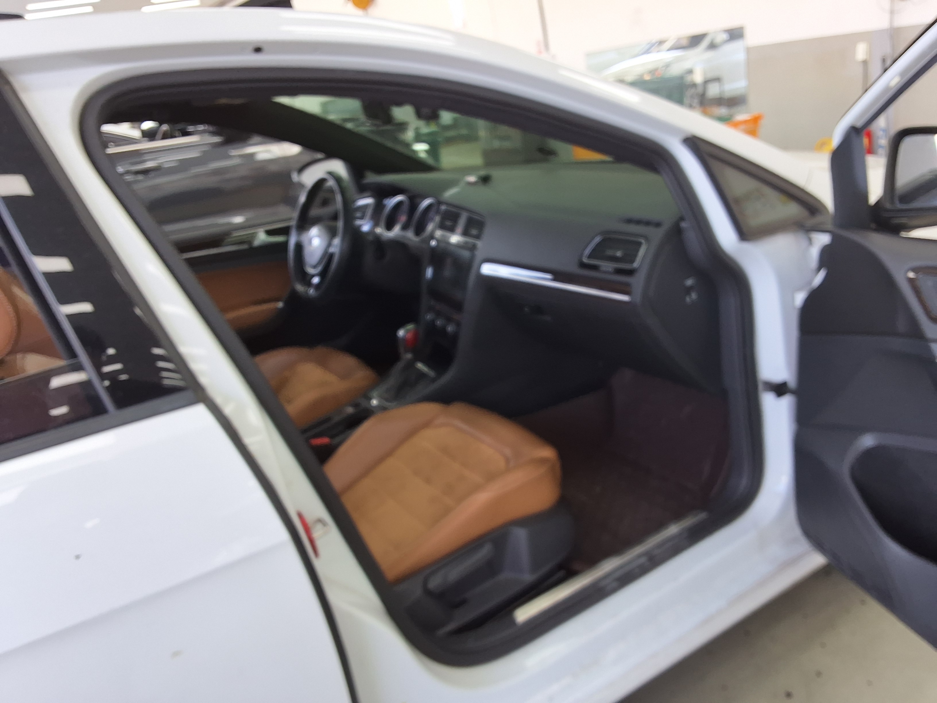 فولكس فاجن جولف 2015 - صورة 13