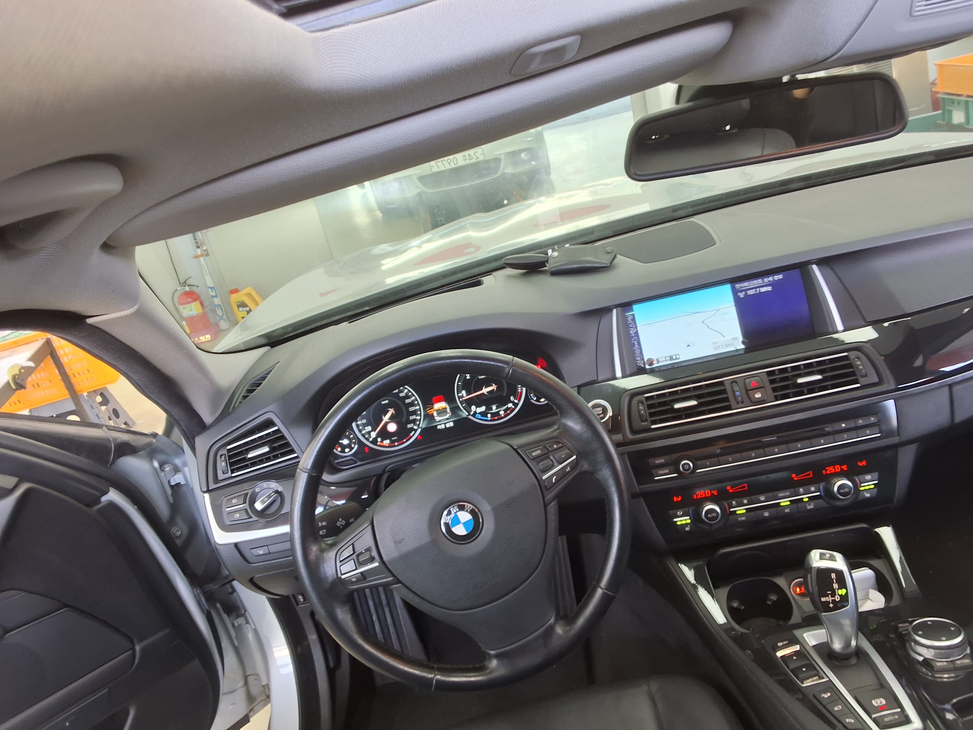 بي إم دبليو الفئة 5 2016 - صورة 10