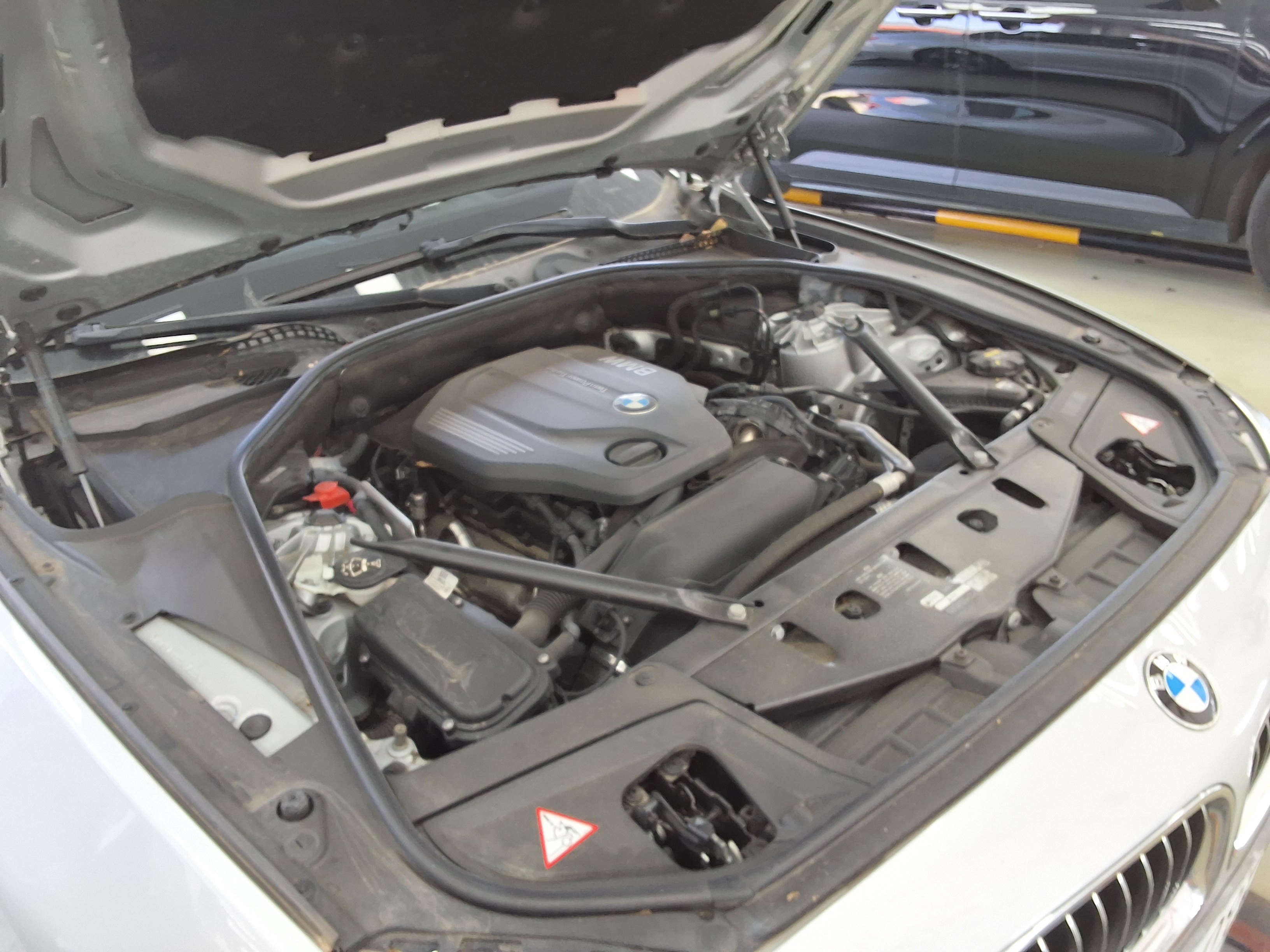 بي إم دبليو الفئة 5 2016 - صورة 16