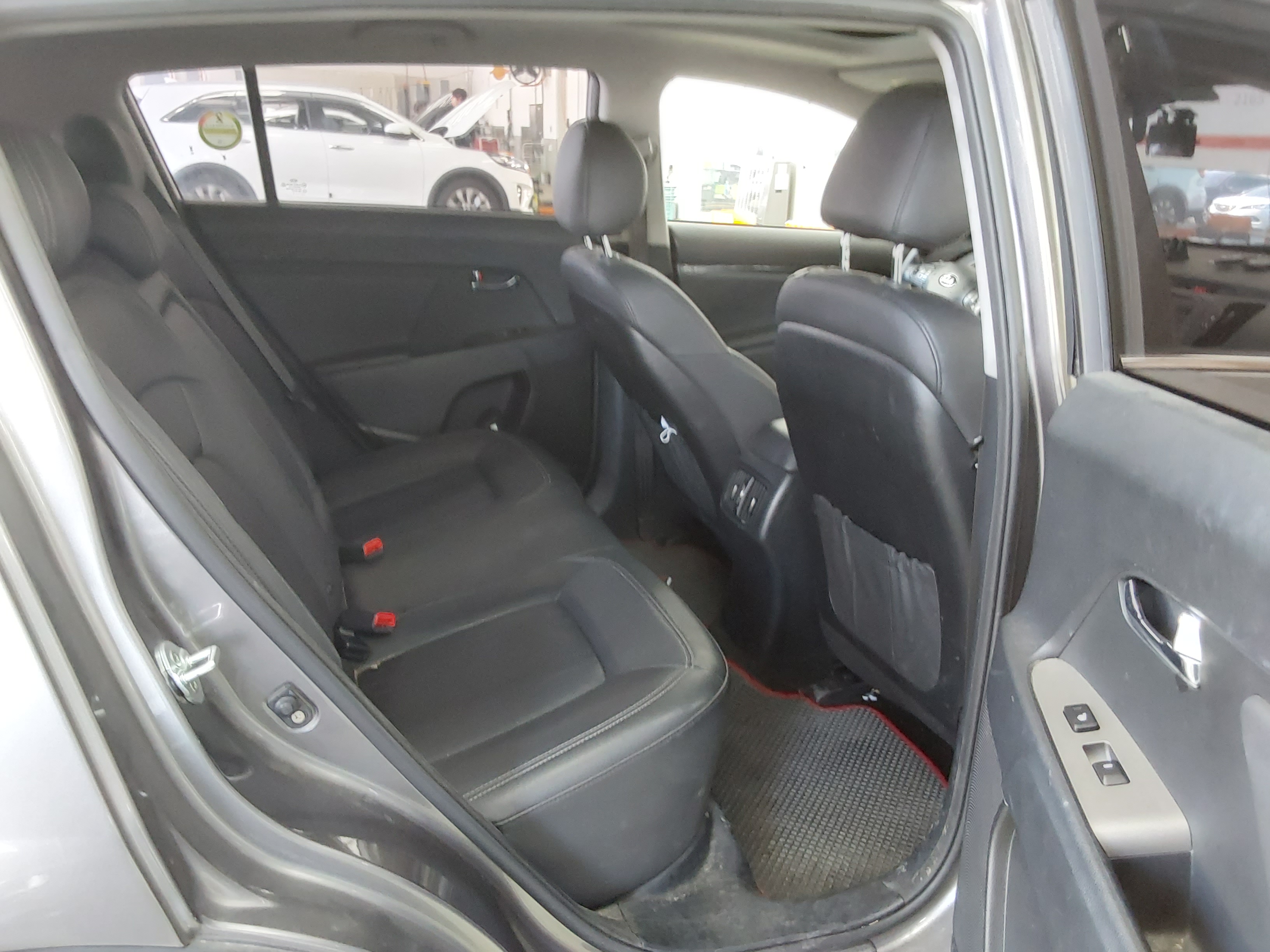 كيا 더 2014 - صورة 12