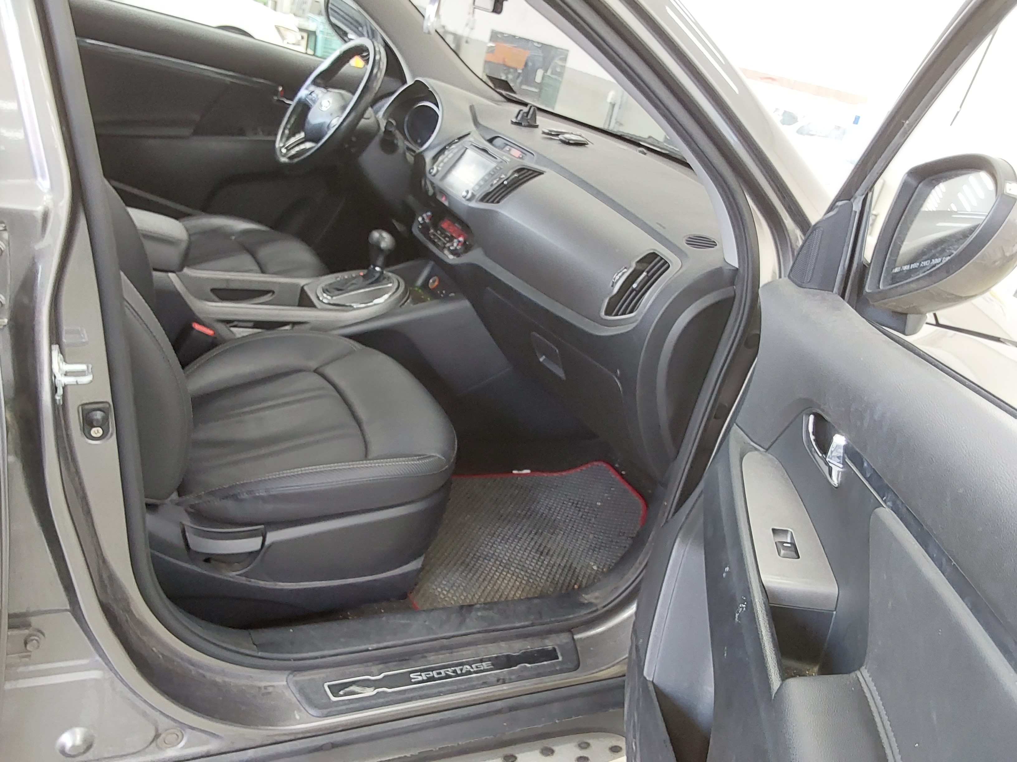 كيا 더 2014 - صورة 13