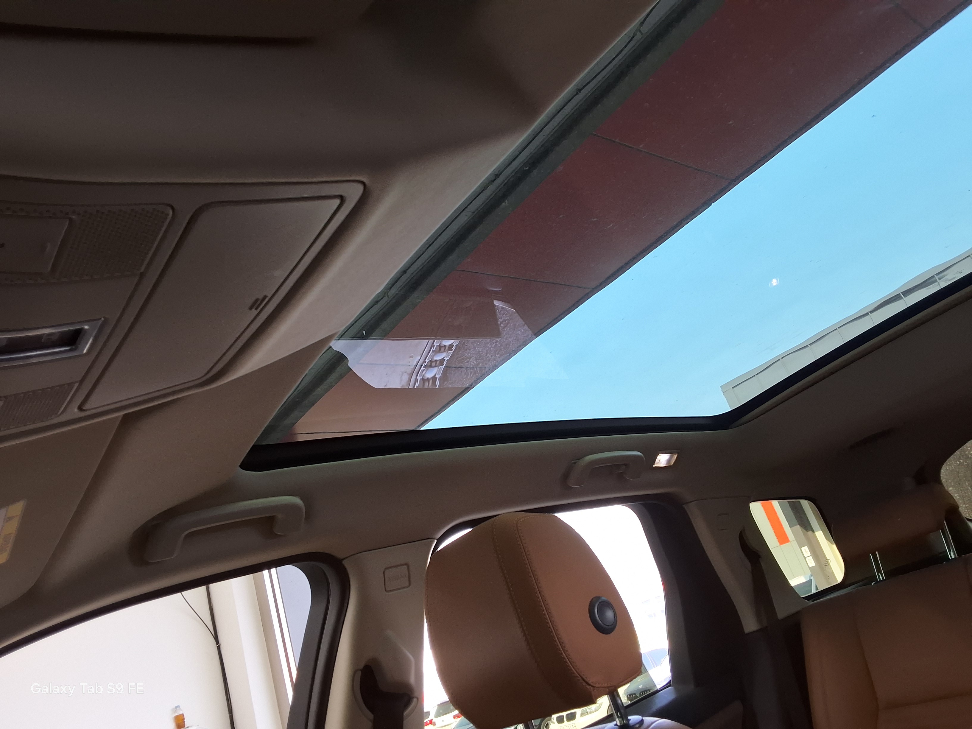 Land Rover Discovery 2019 - Image 19