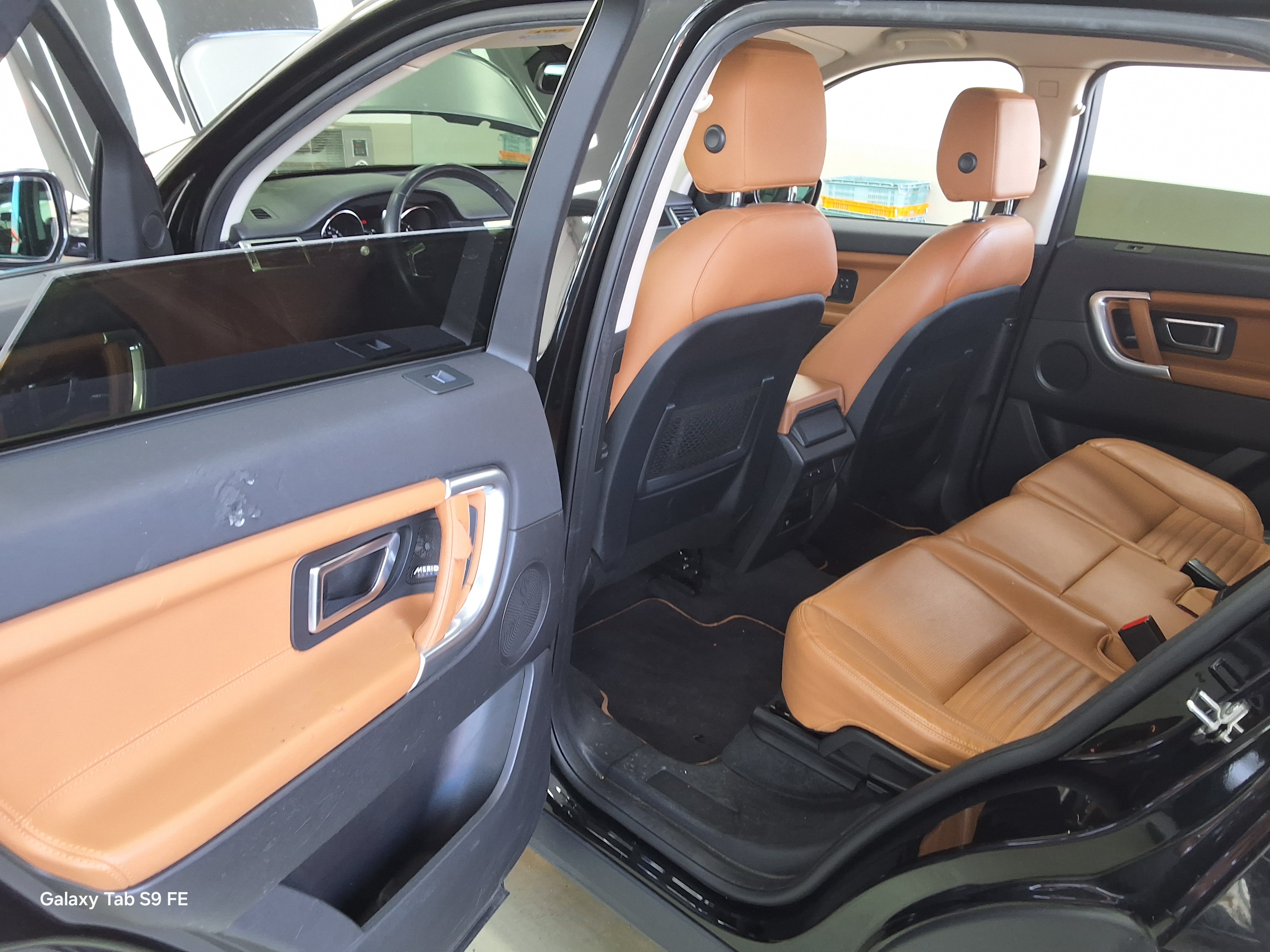 Land Rover Discovery 2019 - Image 11