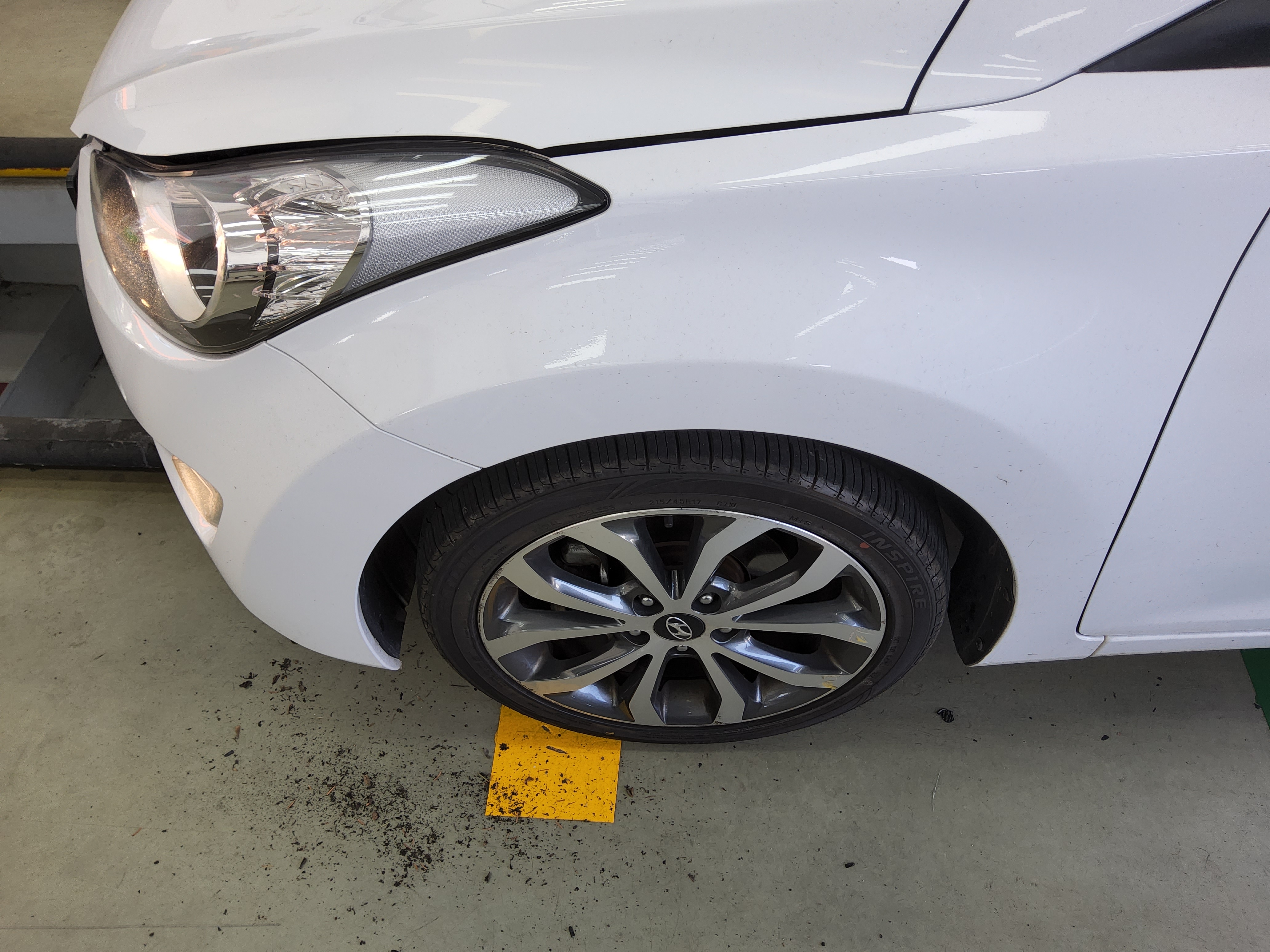 Hyundai  아반떼MD 2013 - Image 17